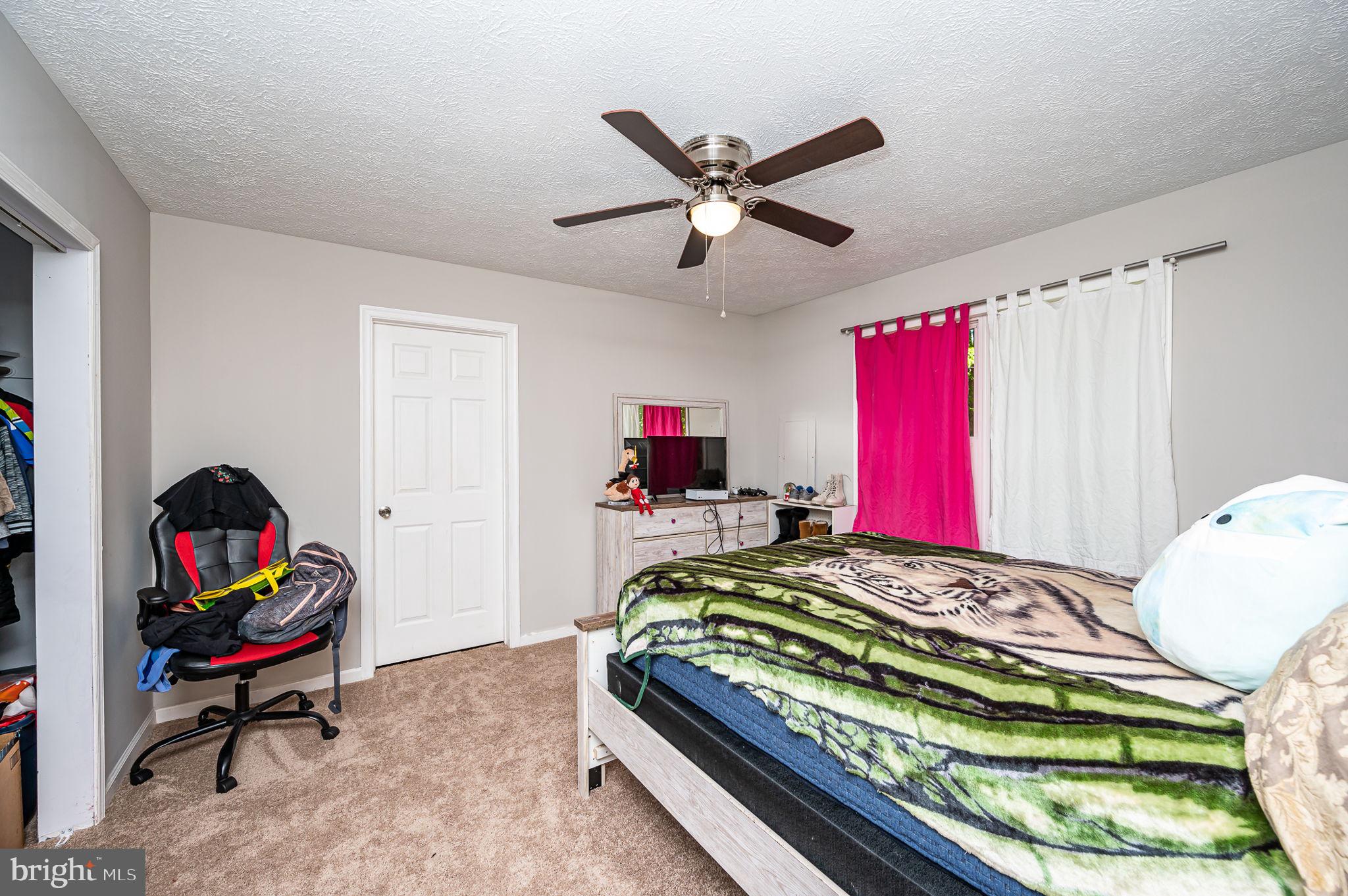 LAKE WILDERNESS - Residential