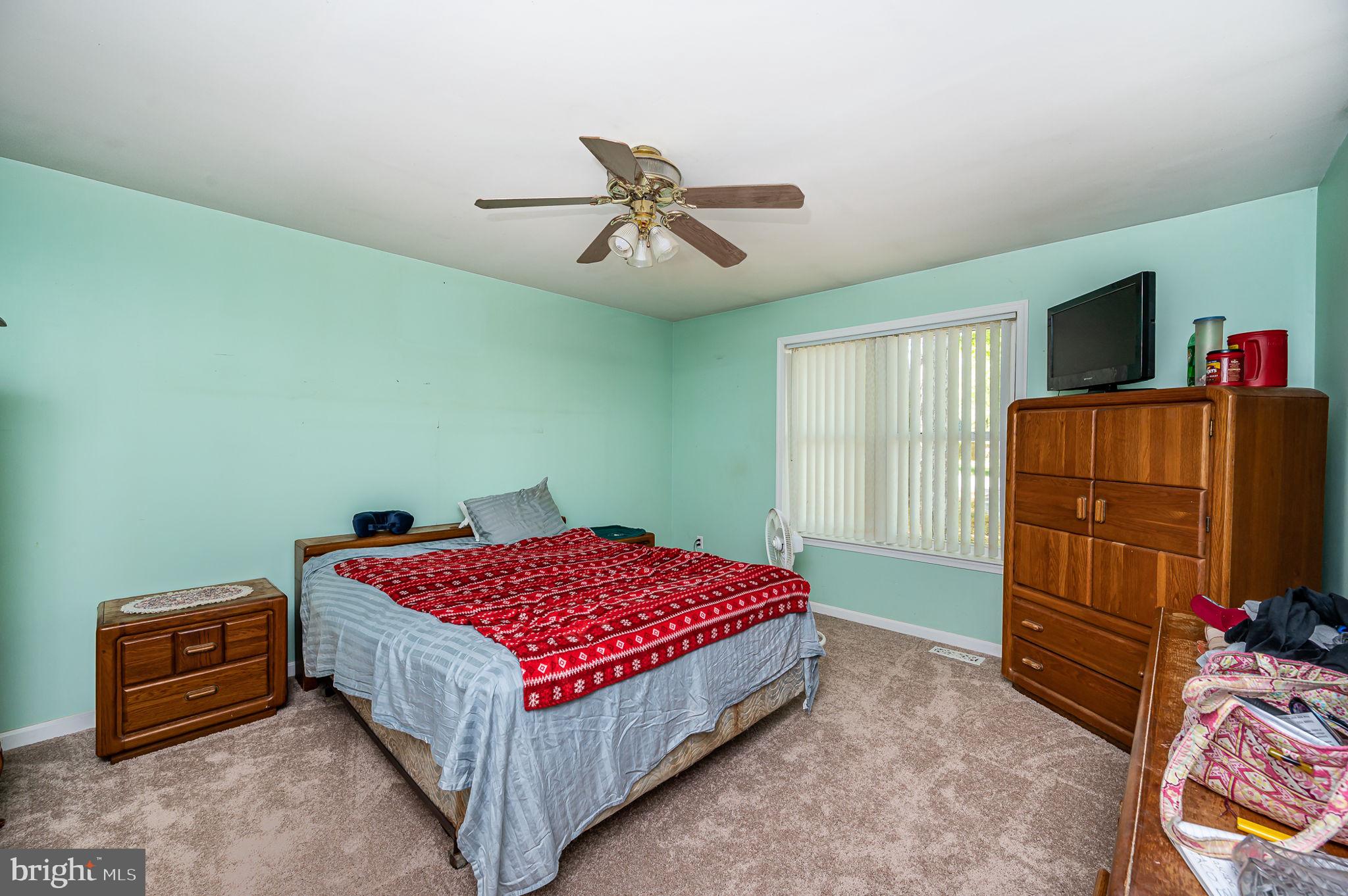 LAKE WILDERNESS - Residential