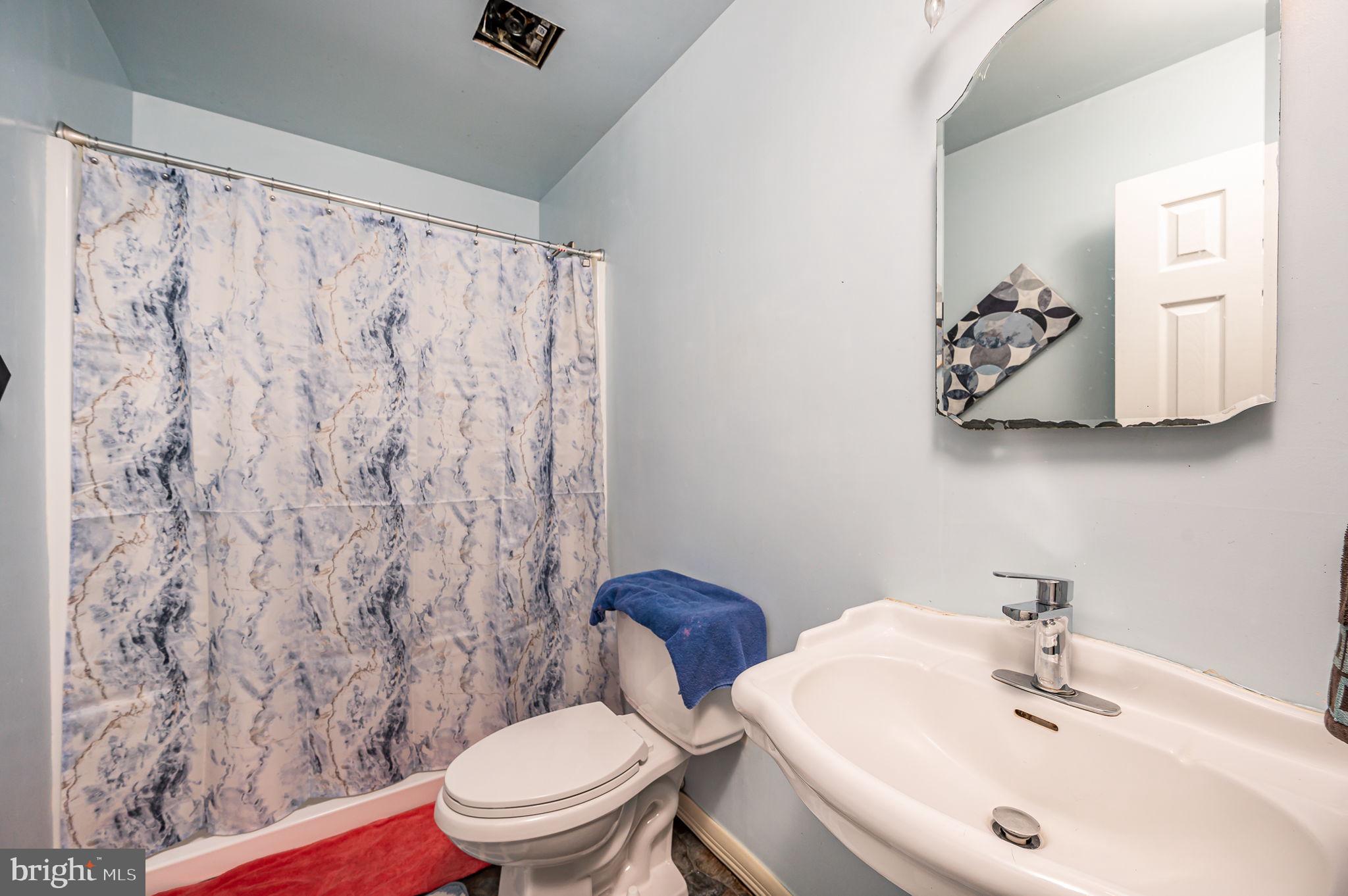 LAKE WILDERNESS - Residential