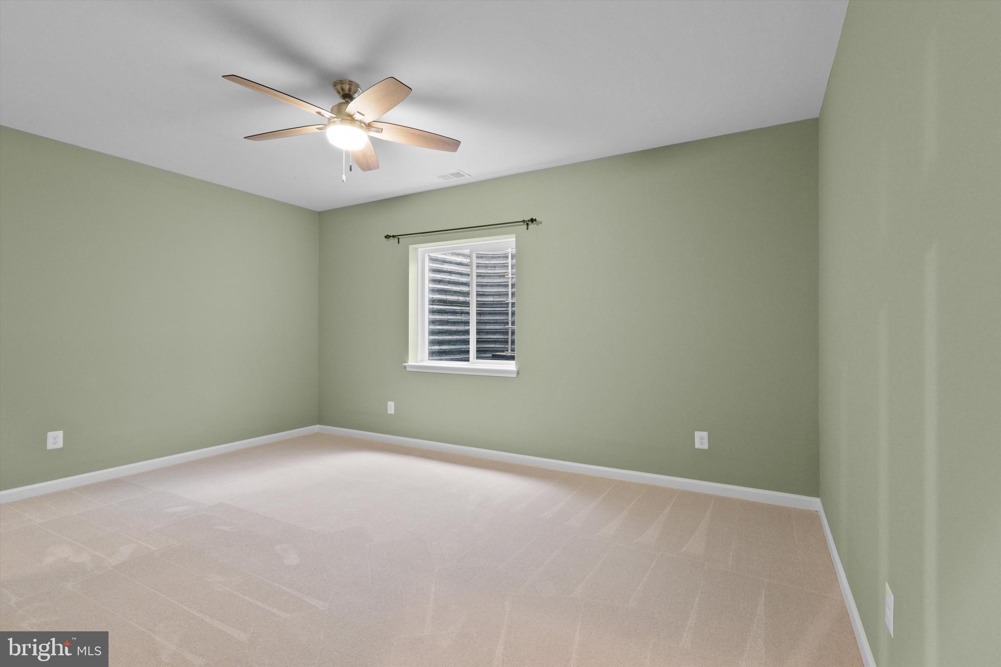 AVENDALE WOODLAND GROVE - Residential Lease