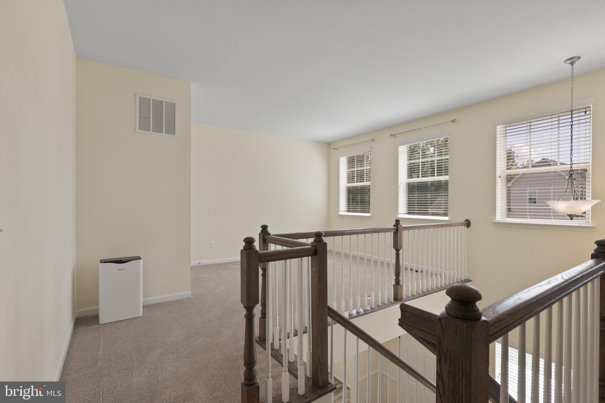 AVENDALE WOODLAND GROVE - Residential Lease