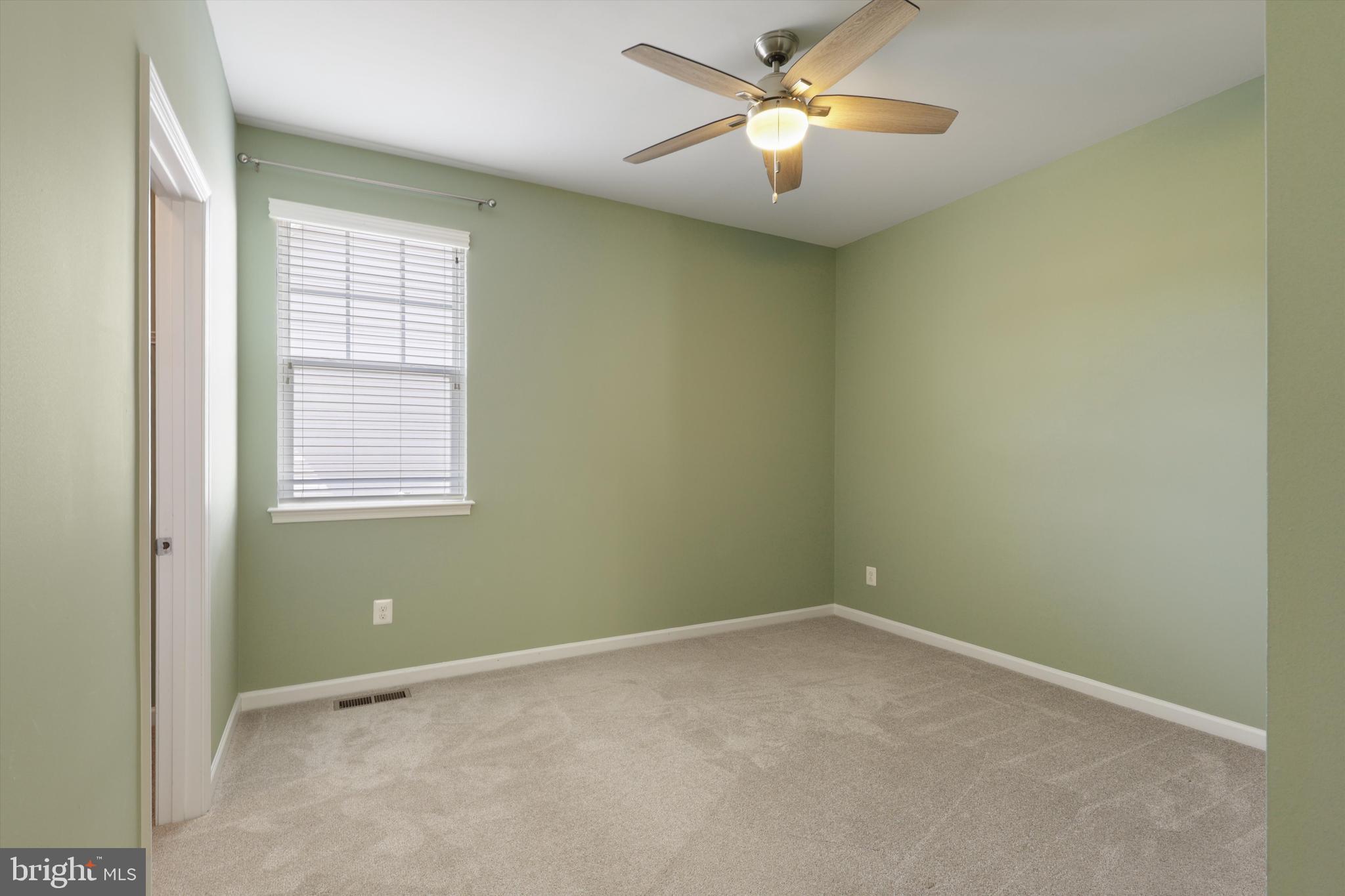 AVENDALE WOODLAND GROVE - Residential Lease