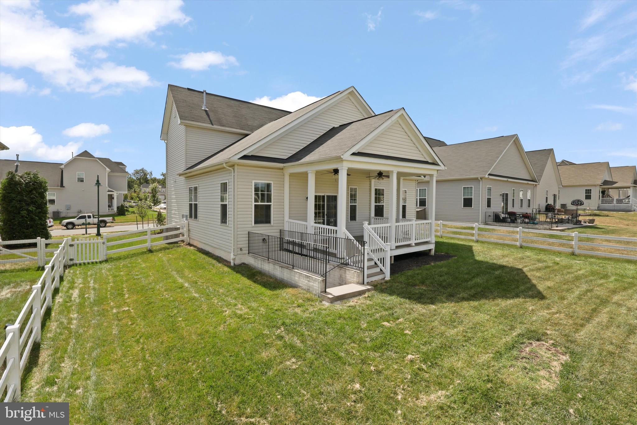 10242 SPRING IRIS DRIVE
