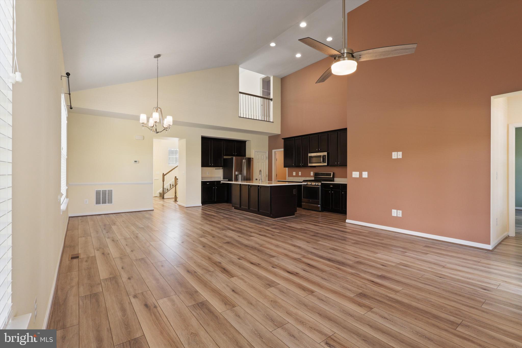 AVENDALE WOODLAND GROVE - Residential Lease