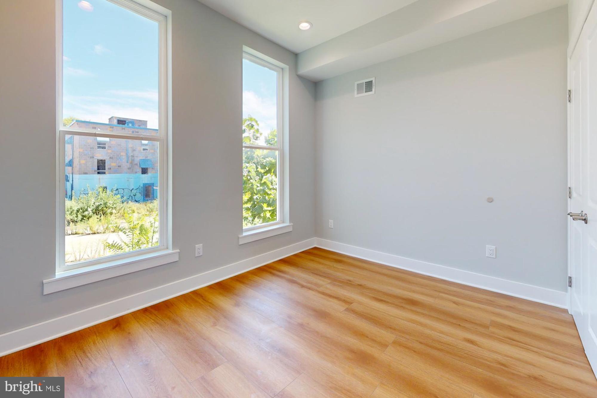 MILL CREEK - Residential Lease