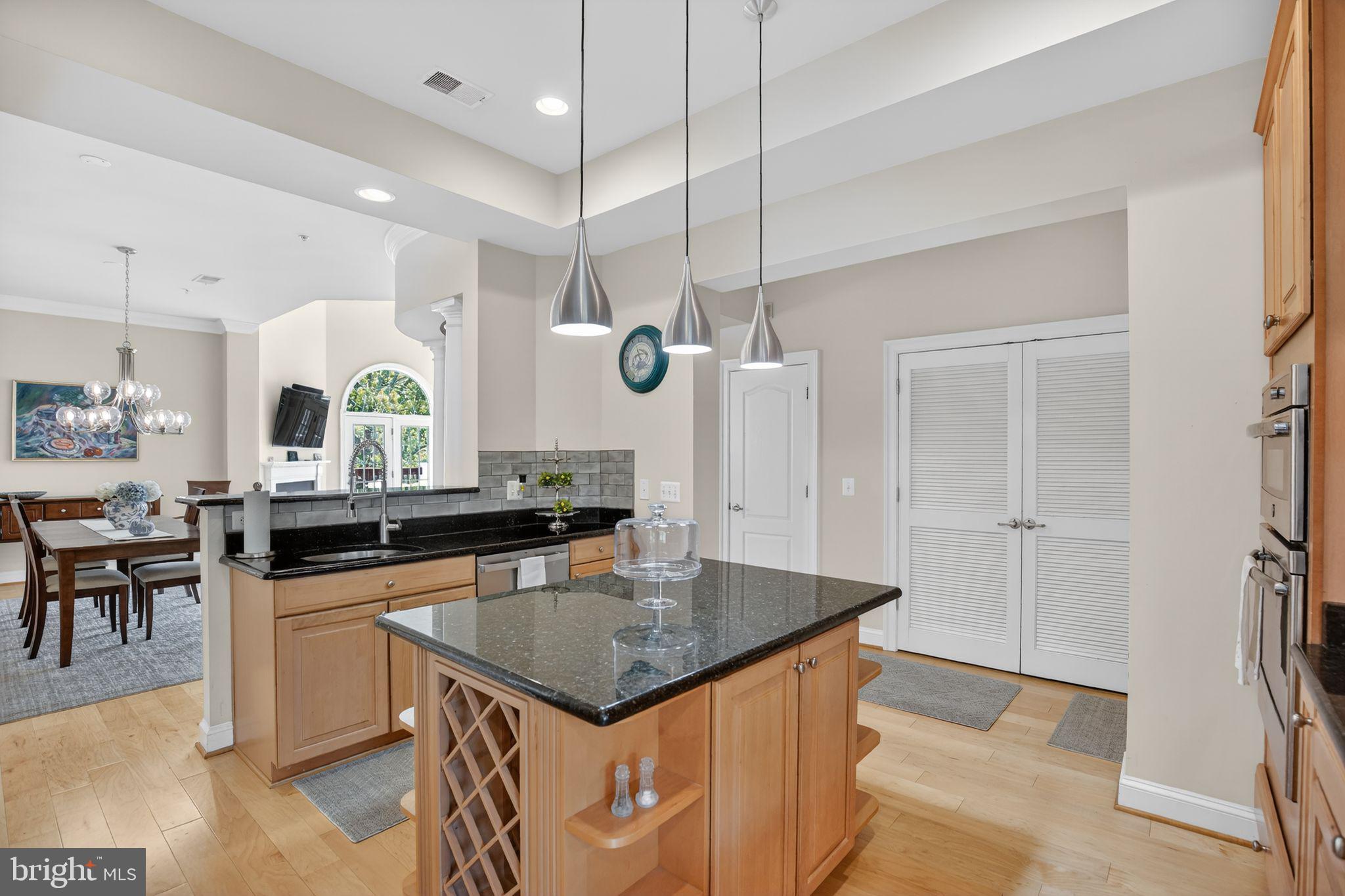 SOLOMONS LANDING - Residential