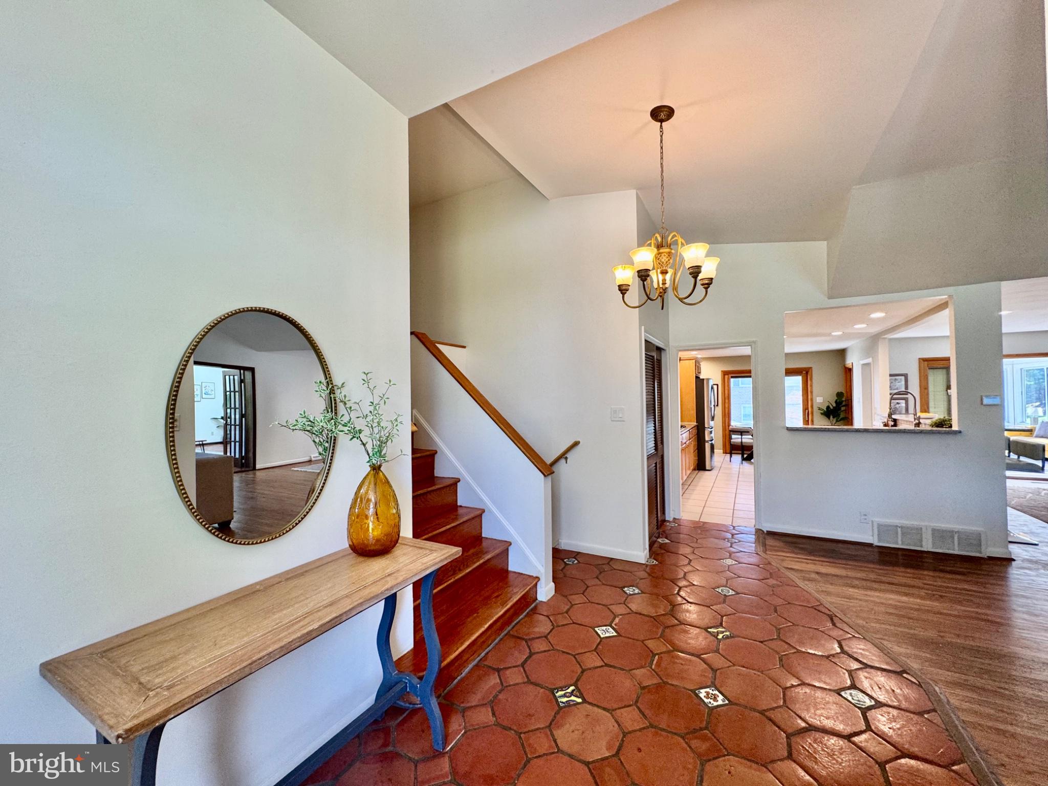 1904 QUILL LANE