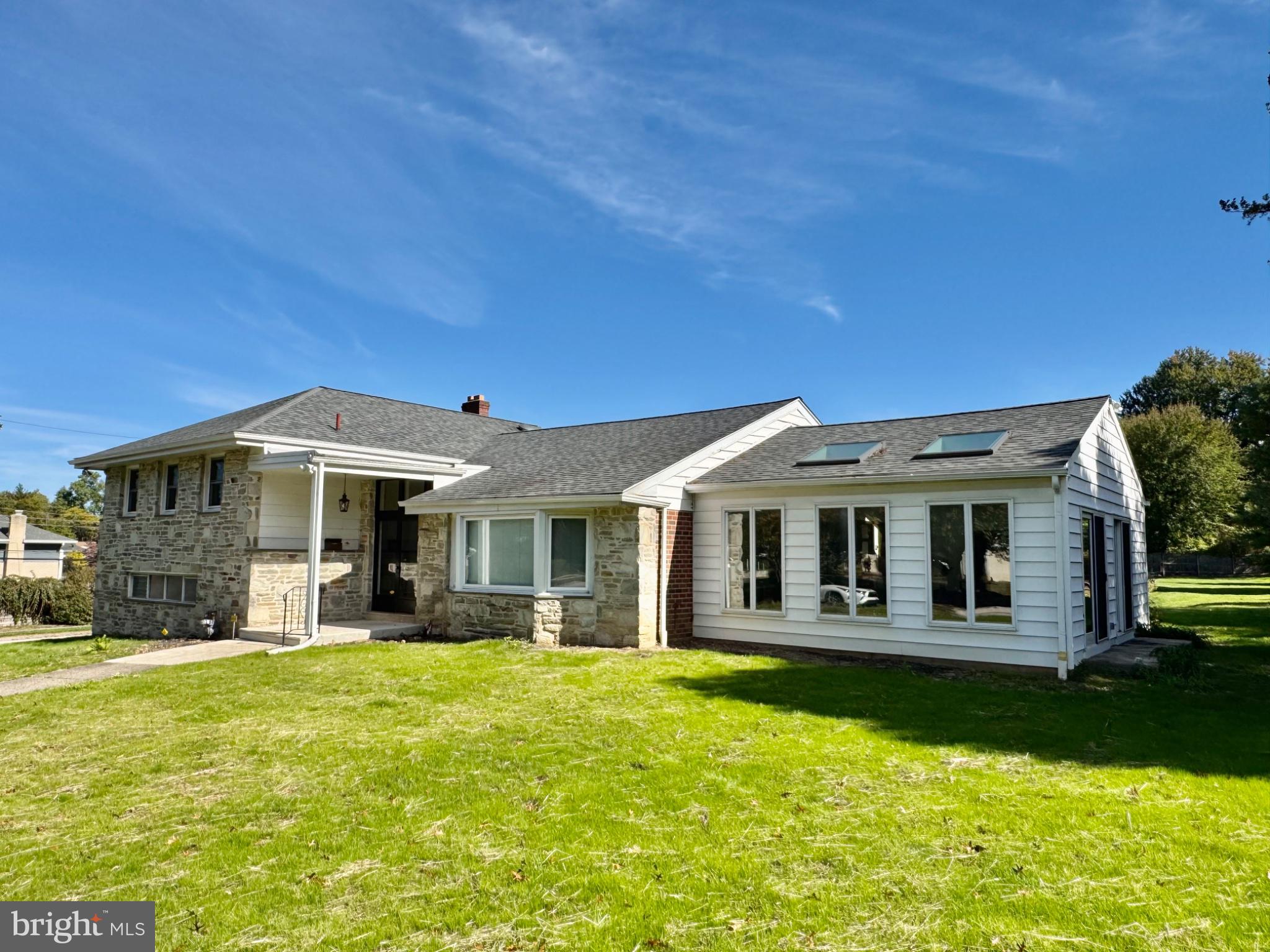 1904 QUILL LANE