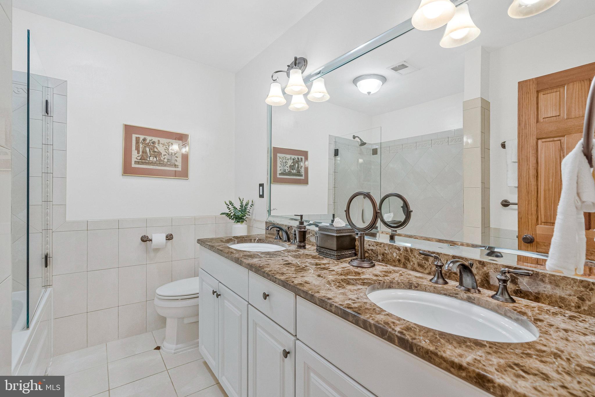 OLD DOMINION SQUARE - Residential