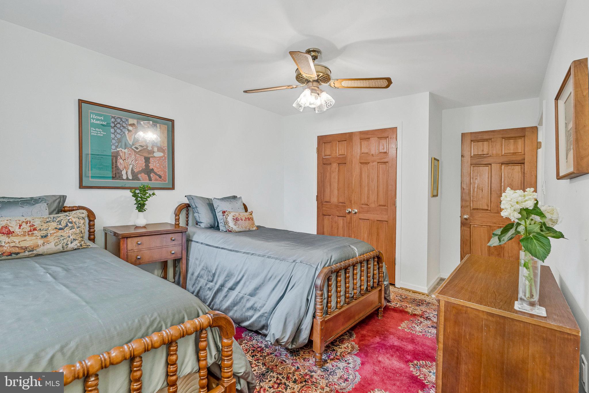 OLD DOMINION SQUARE - Residential