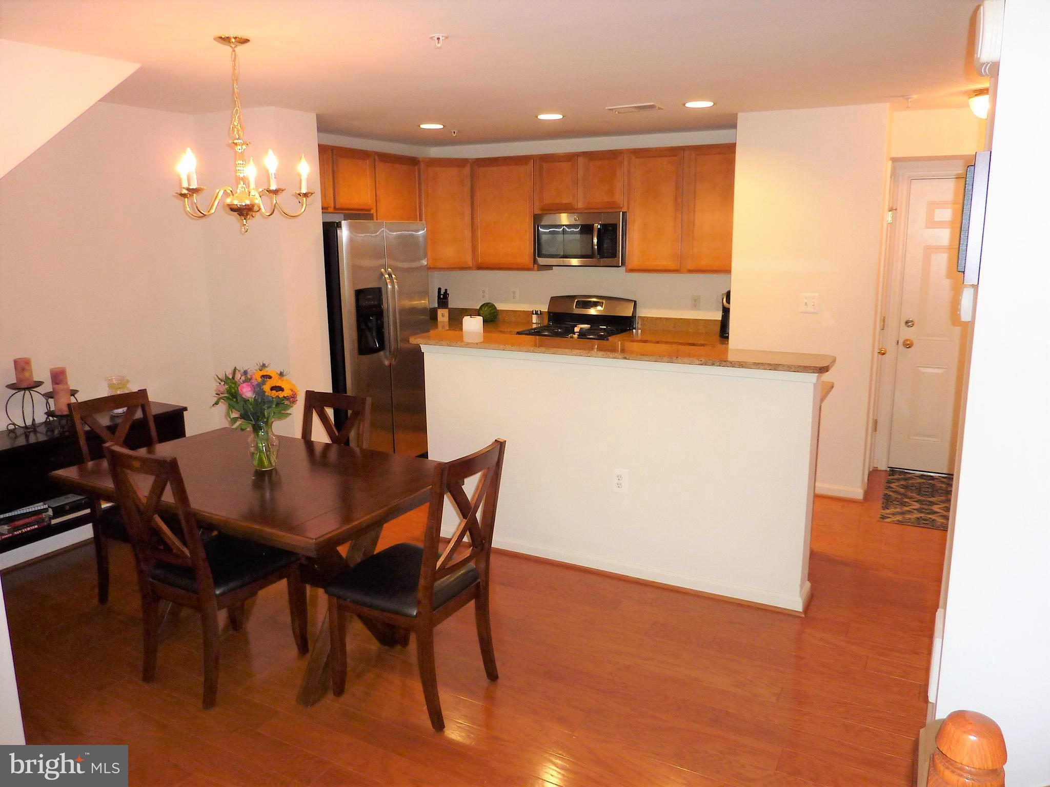 MARKET CENTER CONDOMINIUM - Residential