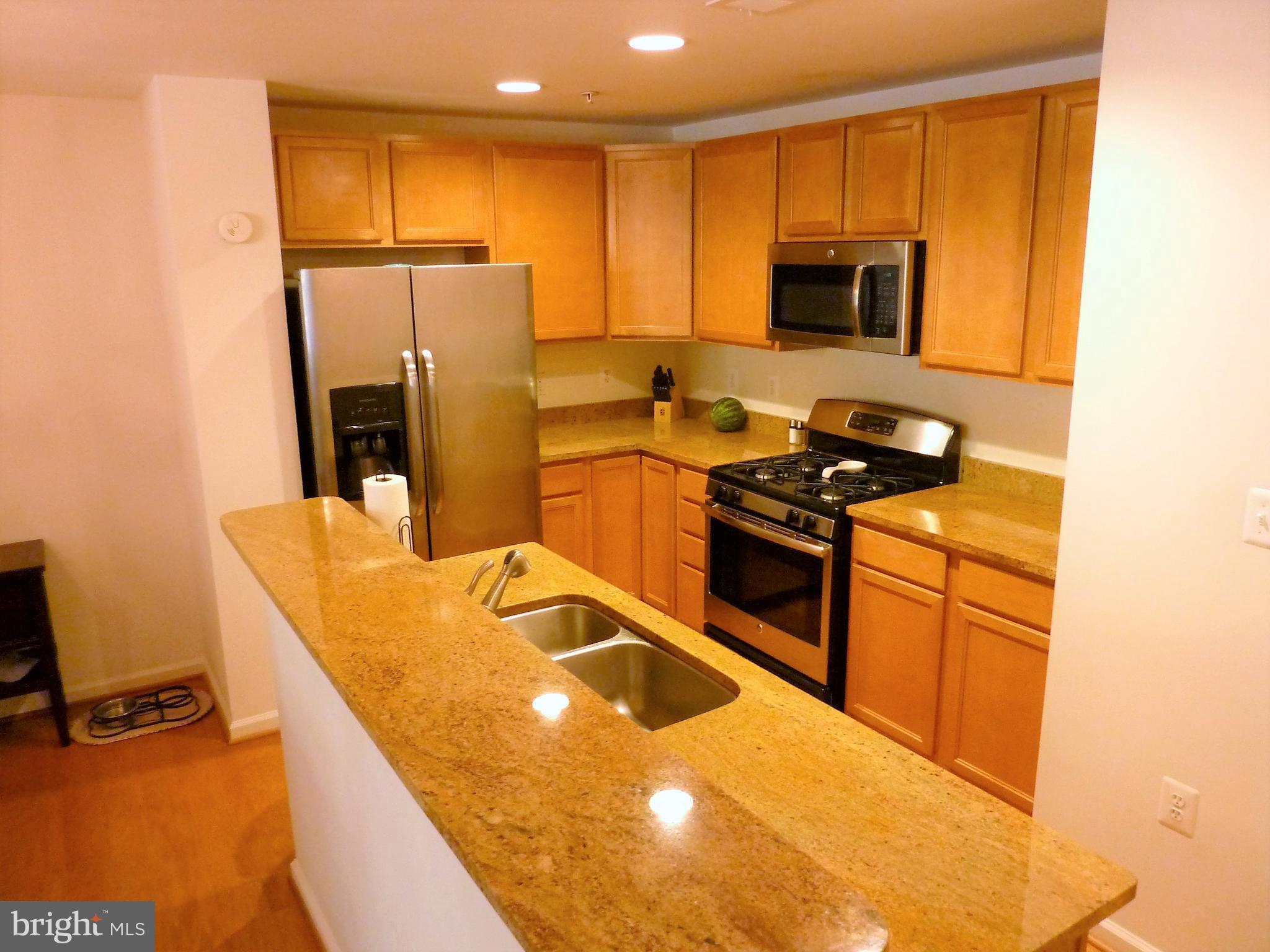 MARKET CENTER CONDOMINIUM - Residential