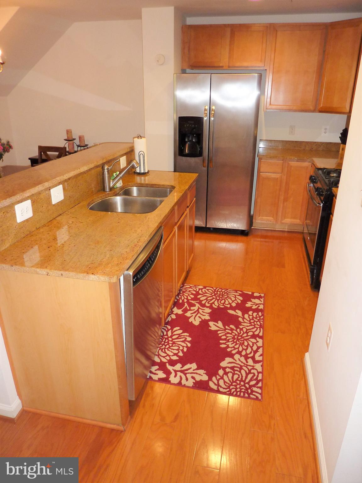 MARKET CENTER CONDOMINIUM - Residential