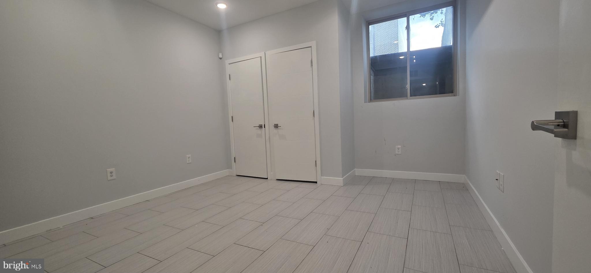 NORRIS SQUARE - Residential Lease