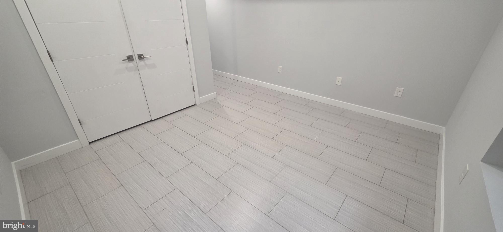 NORRIS SQUARE - Residential Lease