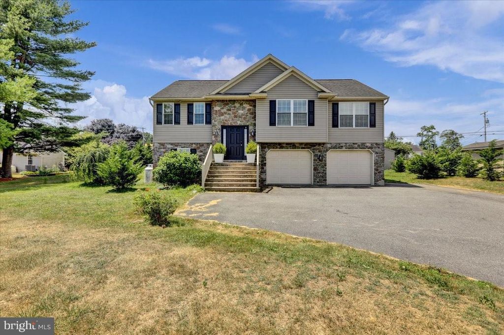 Photo of 1420 Beaver Valley Pike, Willow Street, PA 17584 (MLS # PALA2052652)