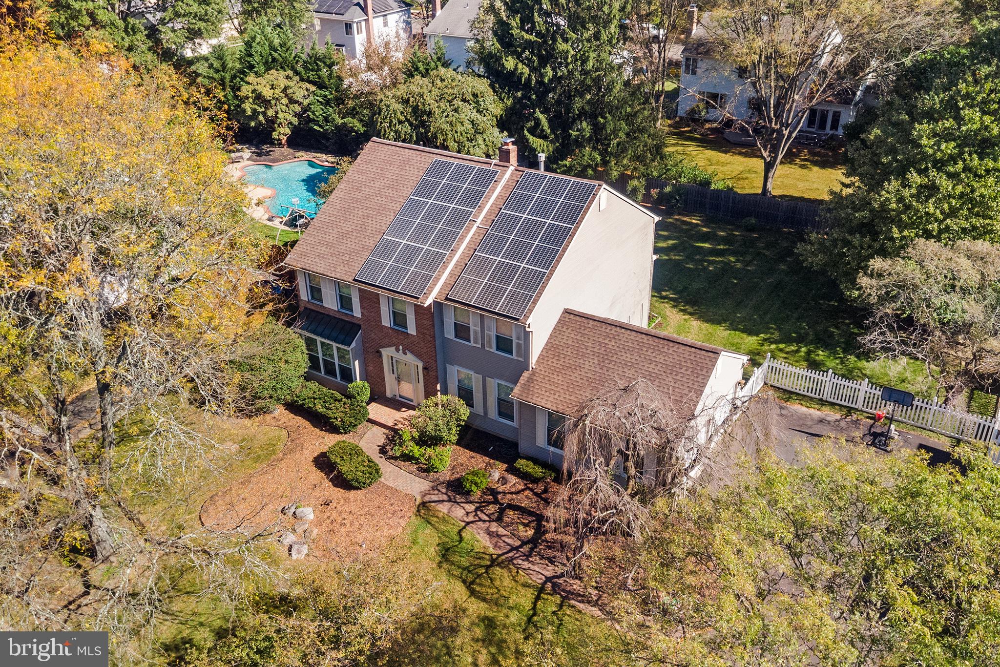 532 HERITAGE OAK DRIVE