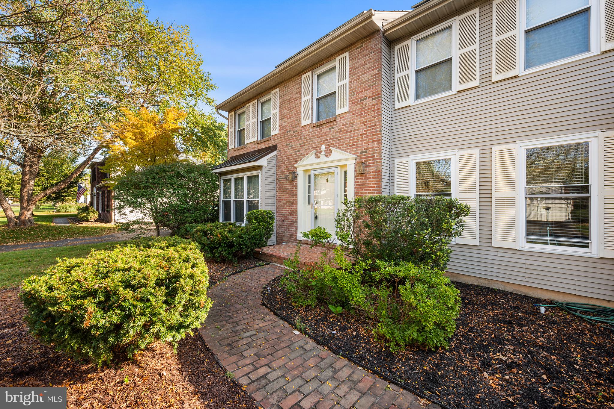 532 HERITAGE OAK DRIVE