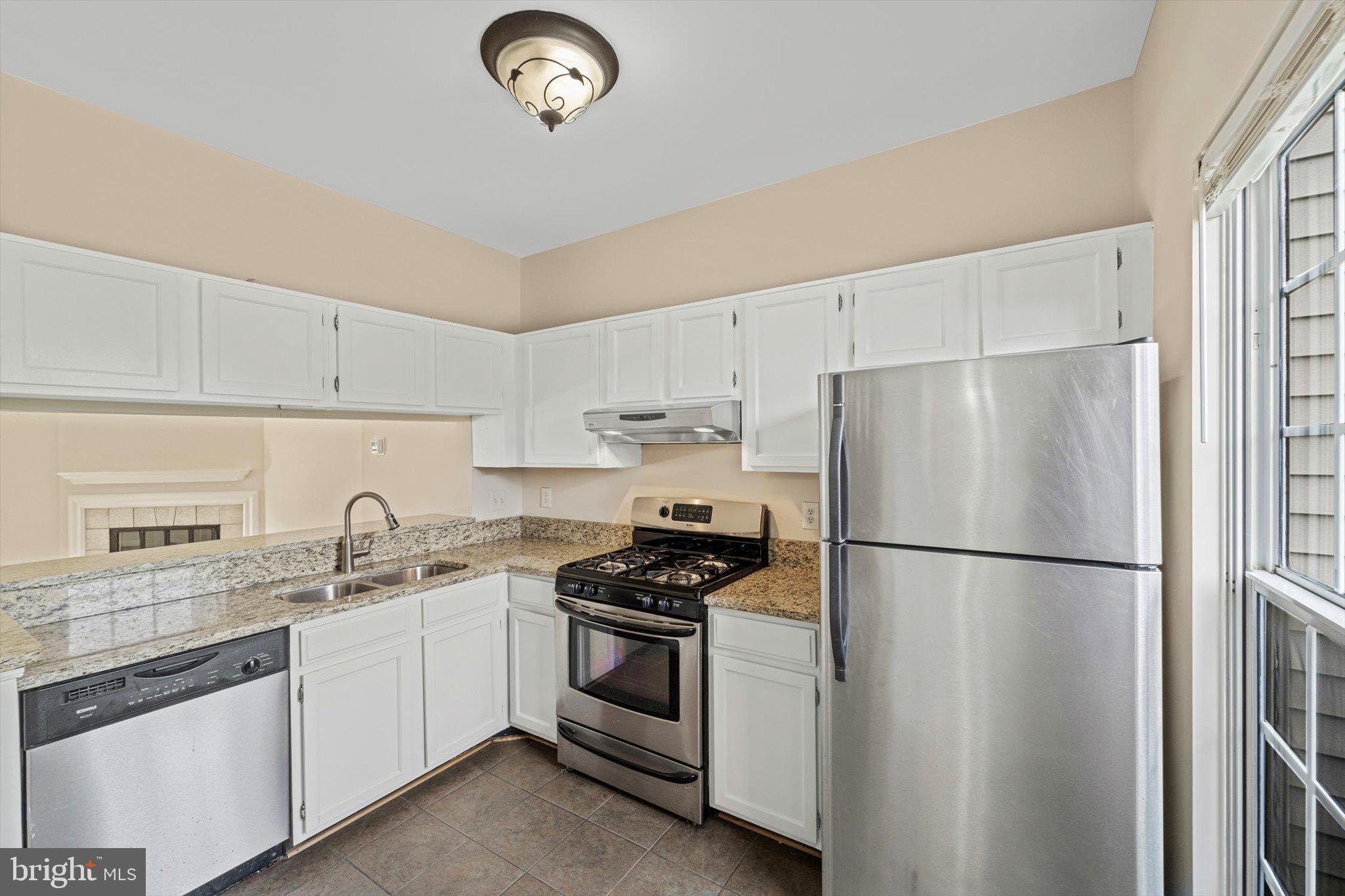 HIGHLAND MEWS - Residential