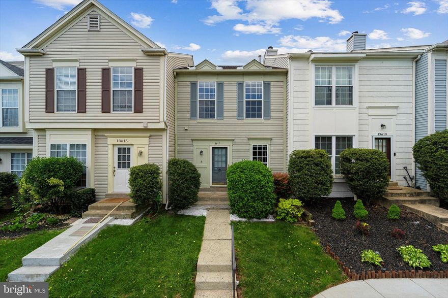 Welcome to the "Newberry" Model in the highly sought-after Highland Mews Community. This move-in ready home offers a fresh ambiance throughout. Step inside to experience the kitchen featuring gas cooking, stainless steel appliances, and granite countertops. The fully fenced large backyard provides privacy and space for outdoor enjoyment. You'll have two assigned parking spaces along with additional street parking conveniently located at the side. Situated close to major commuter arteries, Silver Line Metro, Dulles Airport, I-66, Route 28, shopping, restaurants, hospitals, and minutes away from Frying Pan Park, Oak Hill ES/Franklin MS/Chantilly HS. This home is ready for you to move in and make it yours!