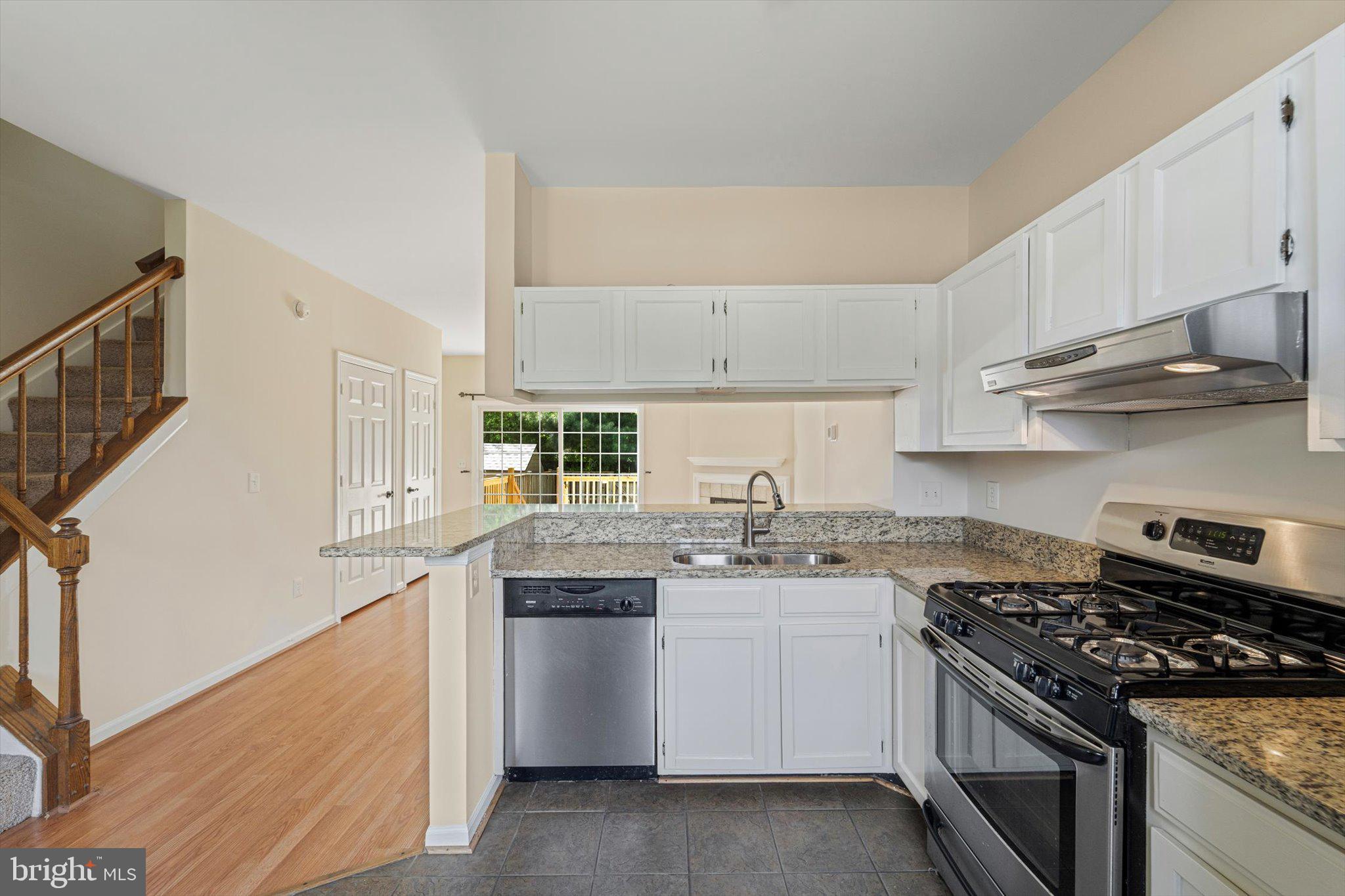 HIGHLAND MEWS - Residential