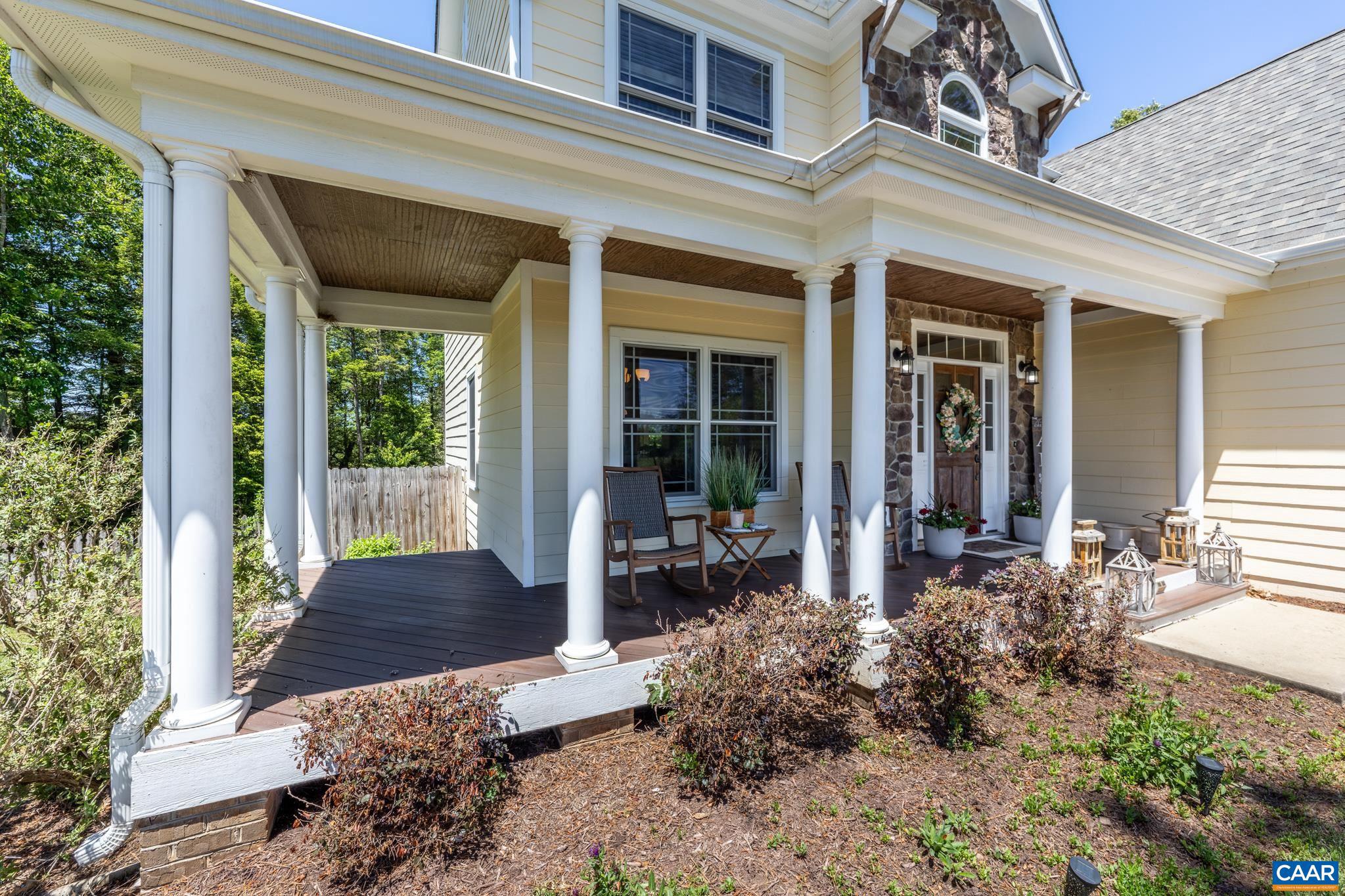 TWO RIVERS - Residential