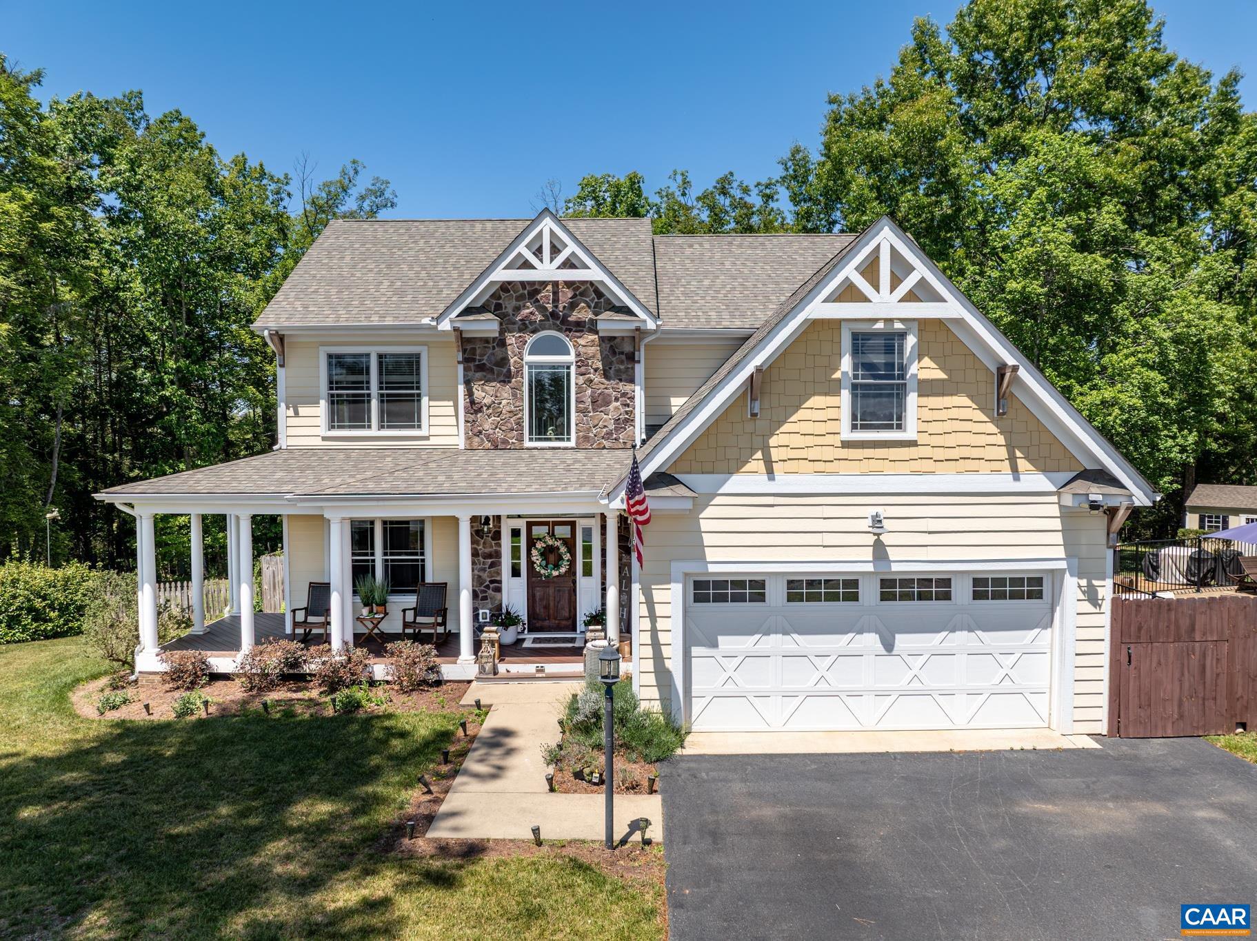 TWO RIVERS - Residential