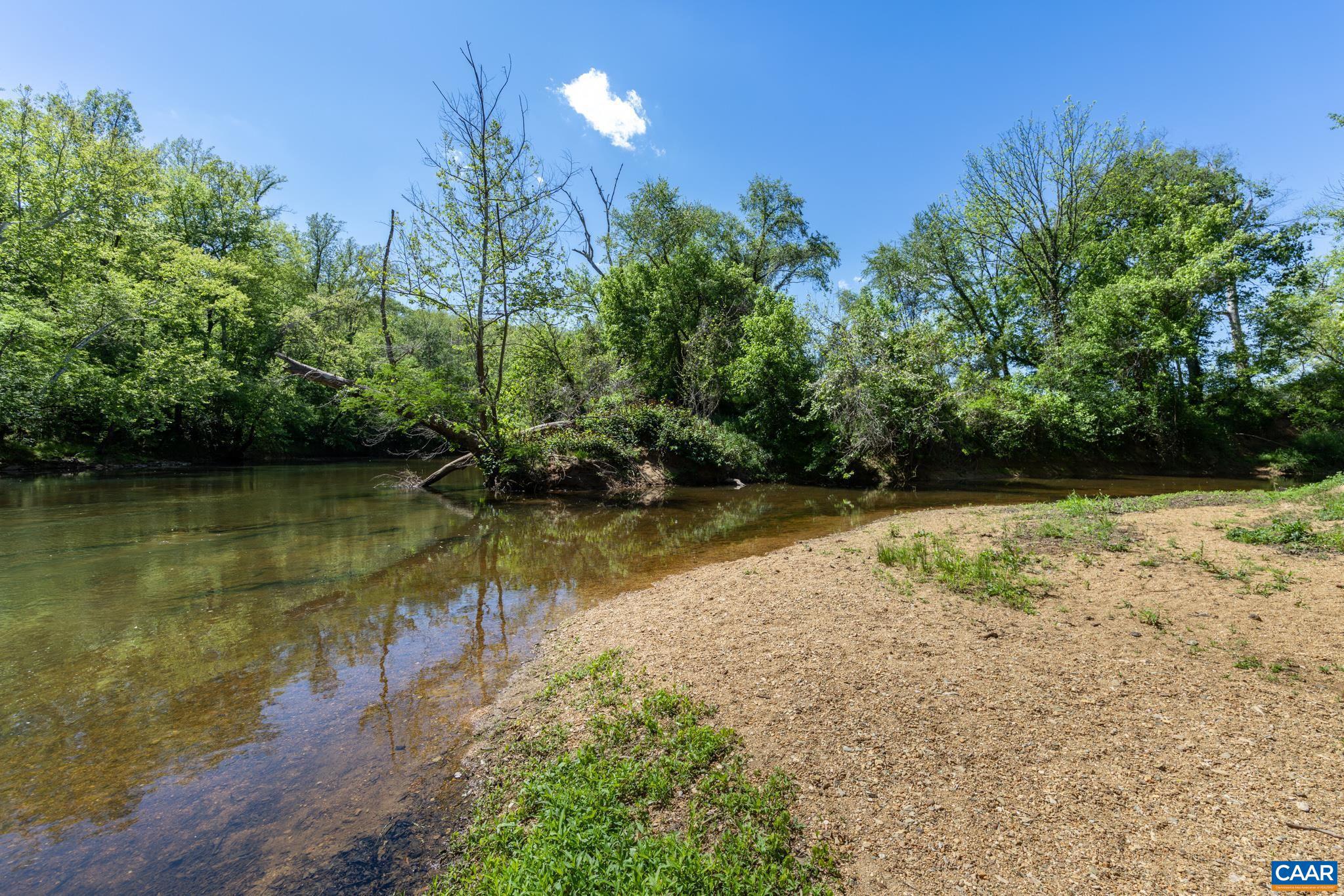 TWO RIVERS - Residential