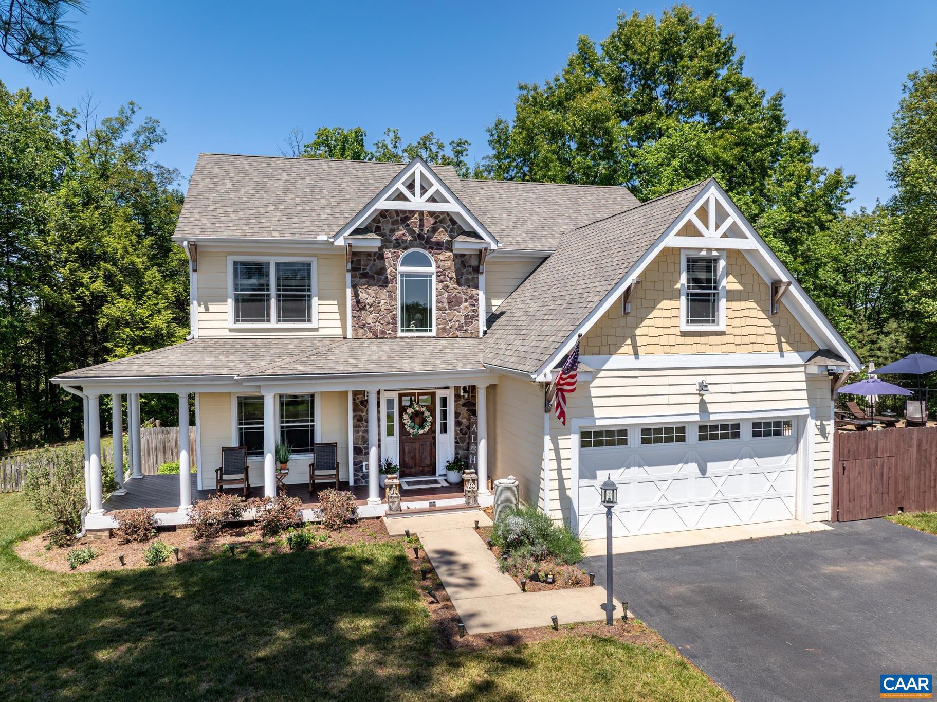 TWO RIVERS - Residential