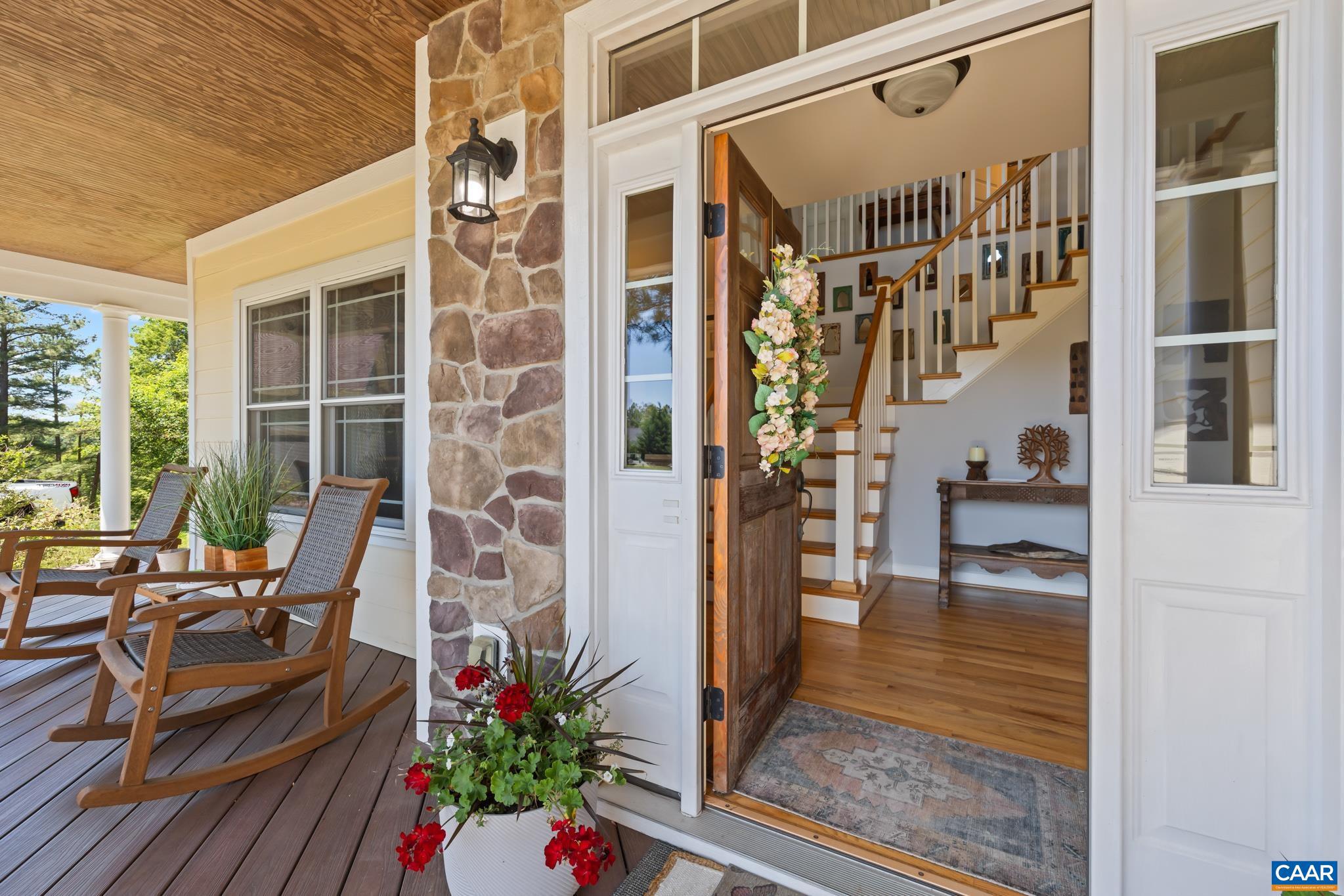 TWO RIVERS - Residential