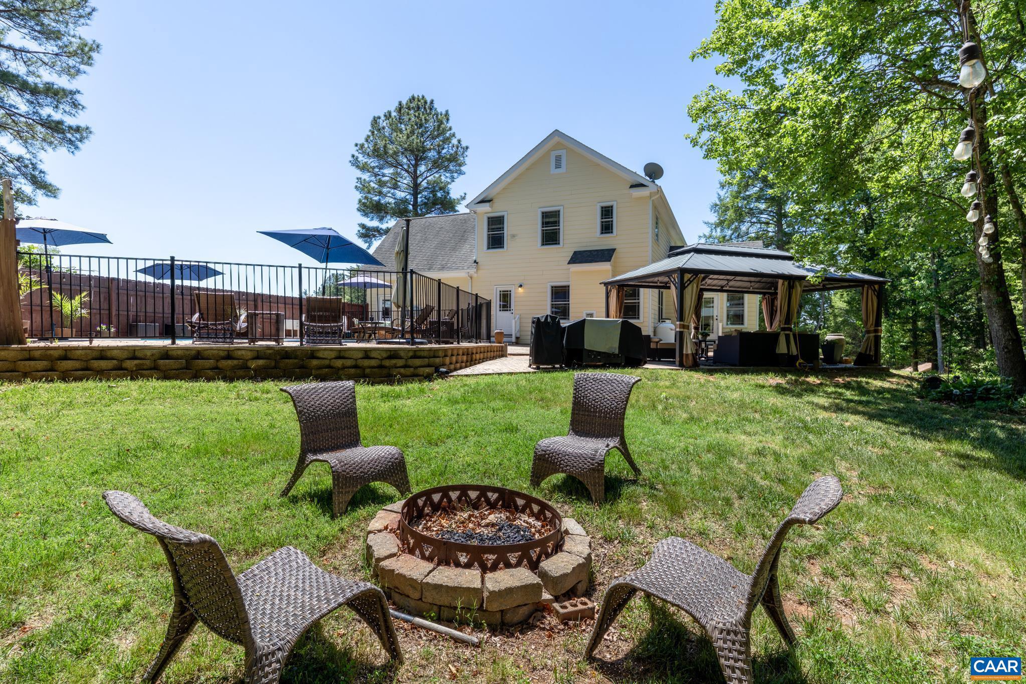 TWO RIVERS - Residential