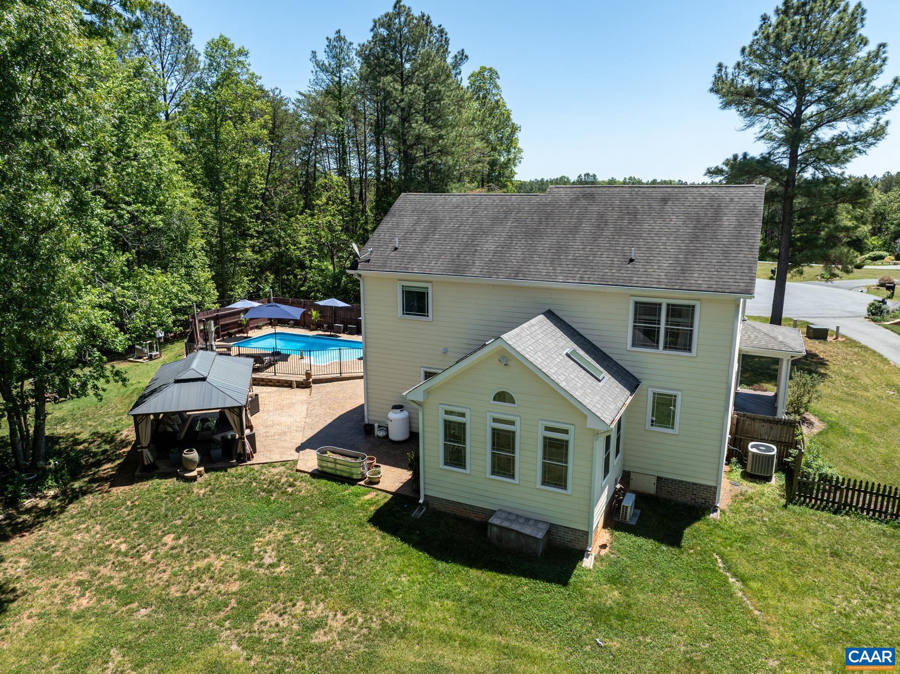 TWO RIVERS - Residential