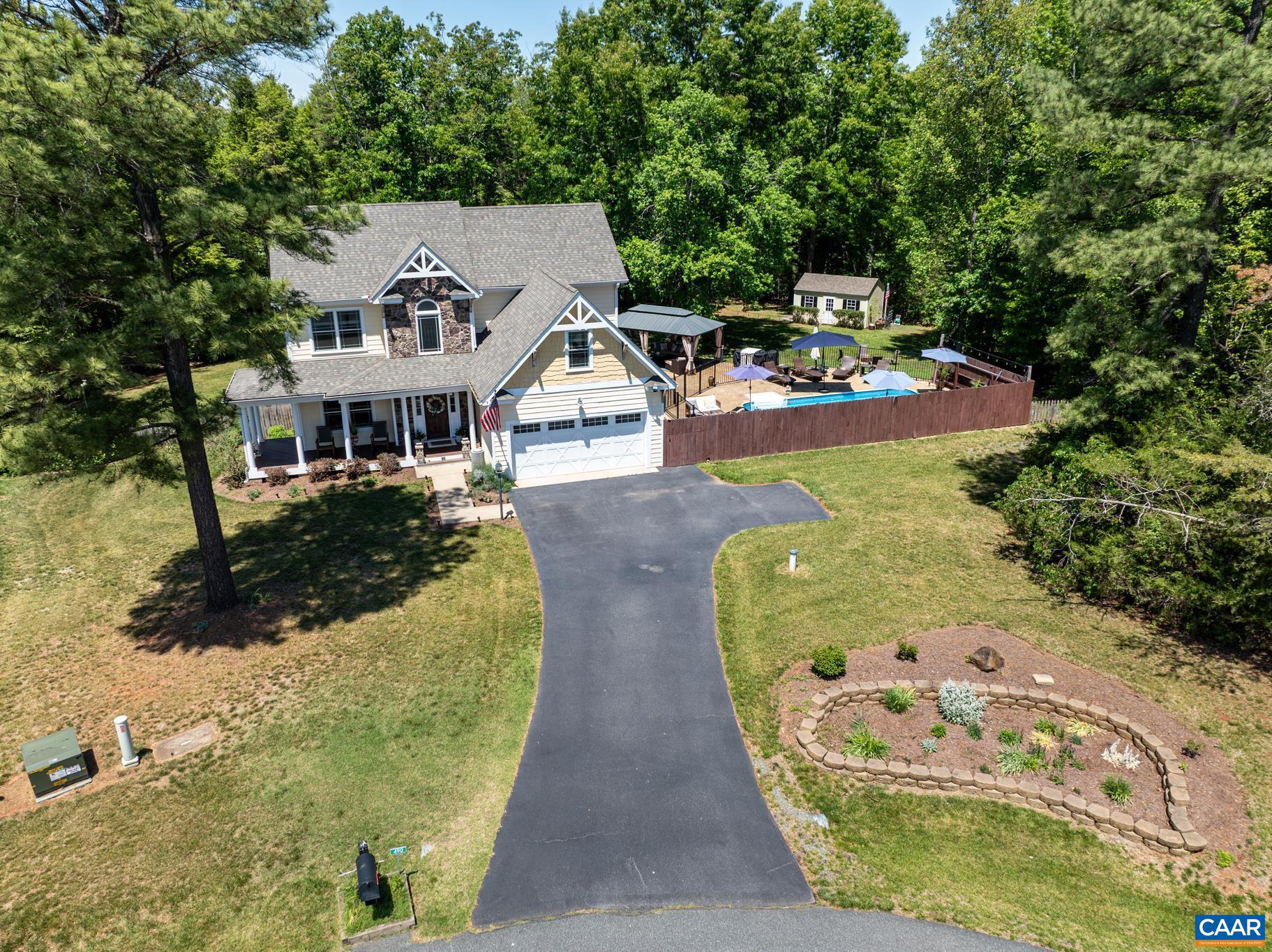 TWO RIVERS - Residential