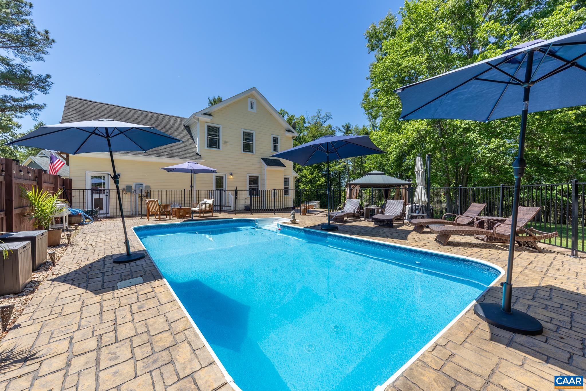 TWO RIVERS - Residential