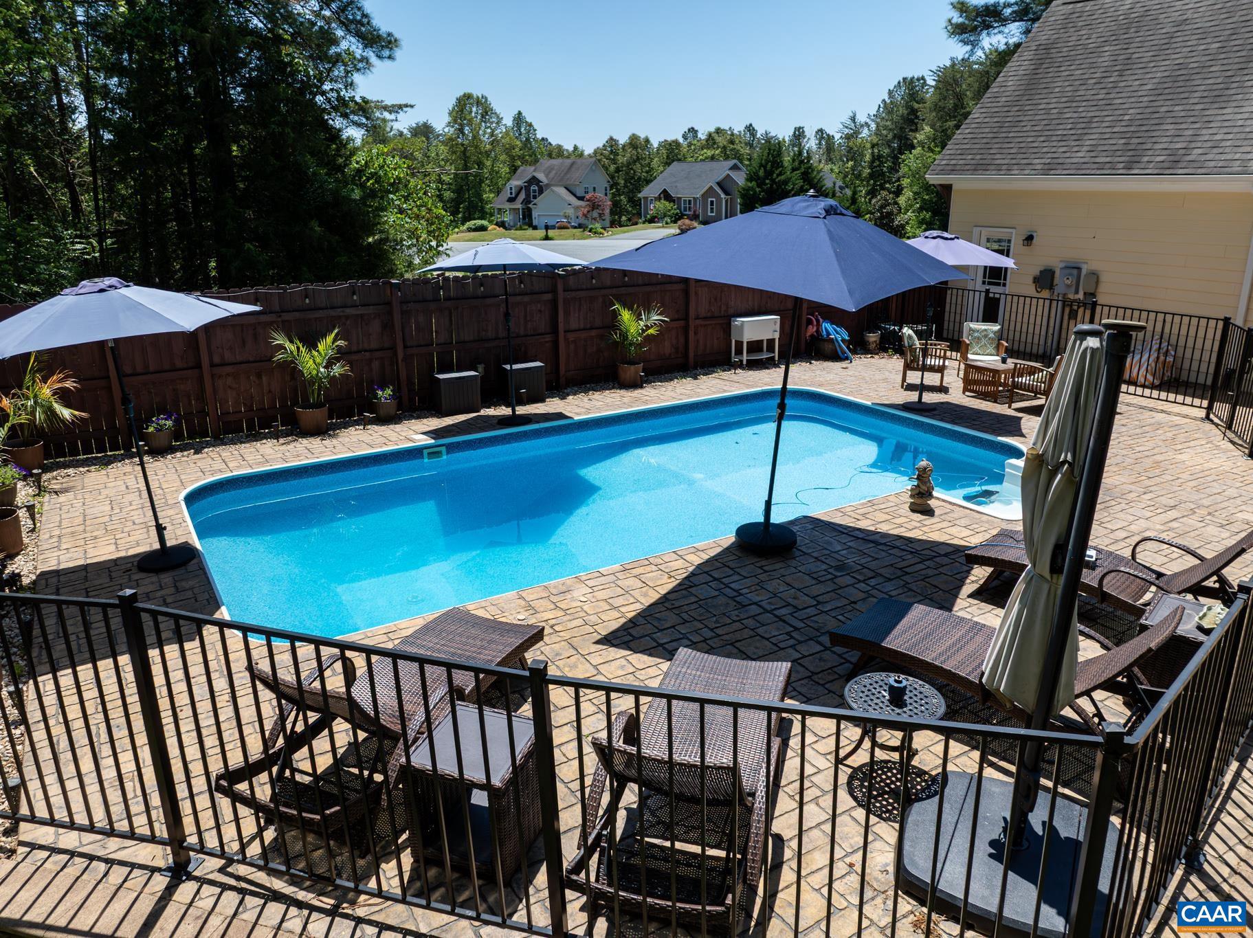 TWO RIVERS - Residential