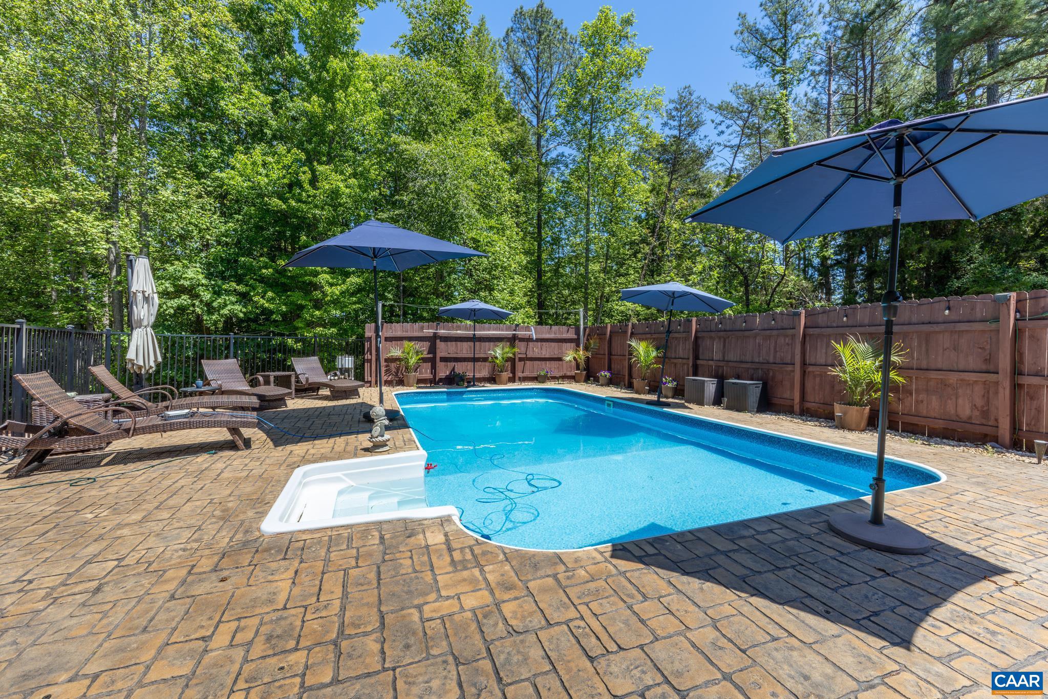 TWO RIVERS - Residential