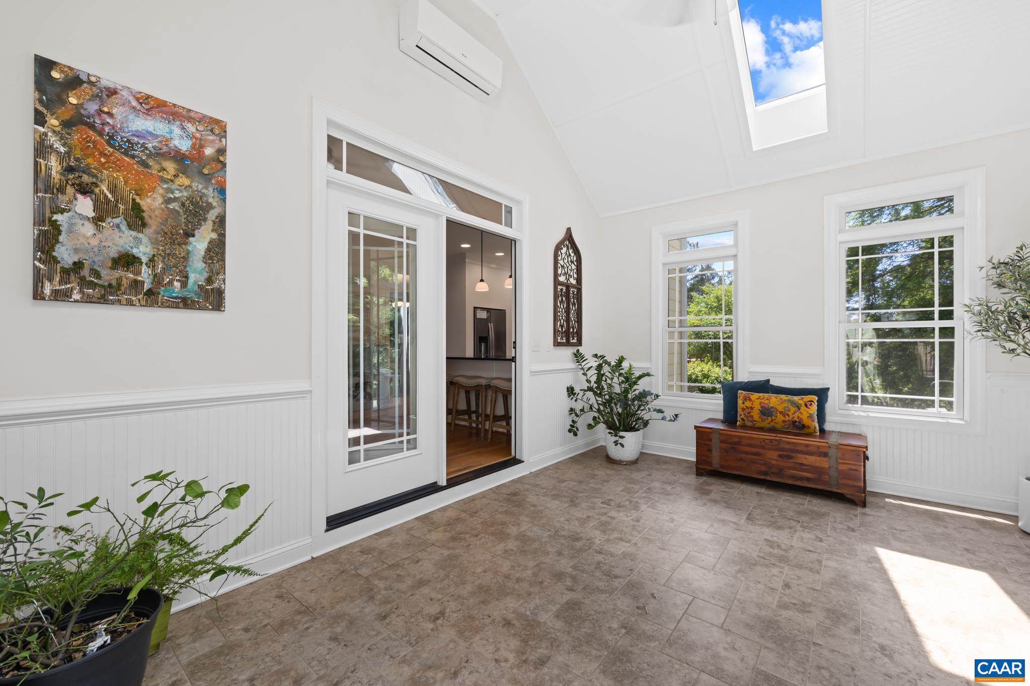 TWO RIVERS - Residential