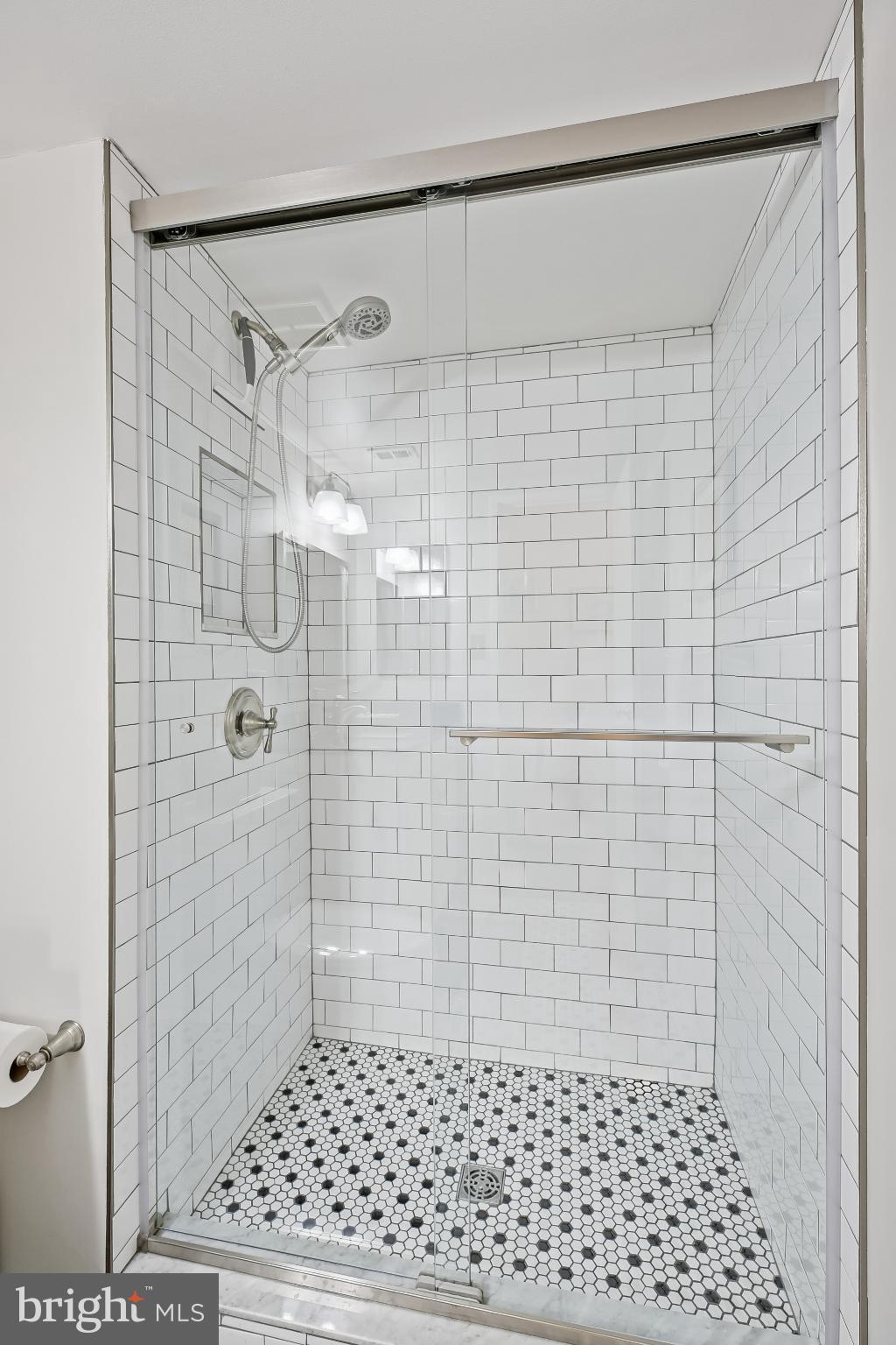 SUMNER VILLAGE - Residential