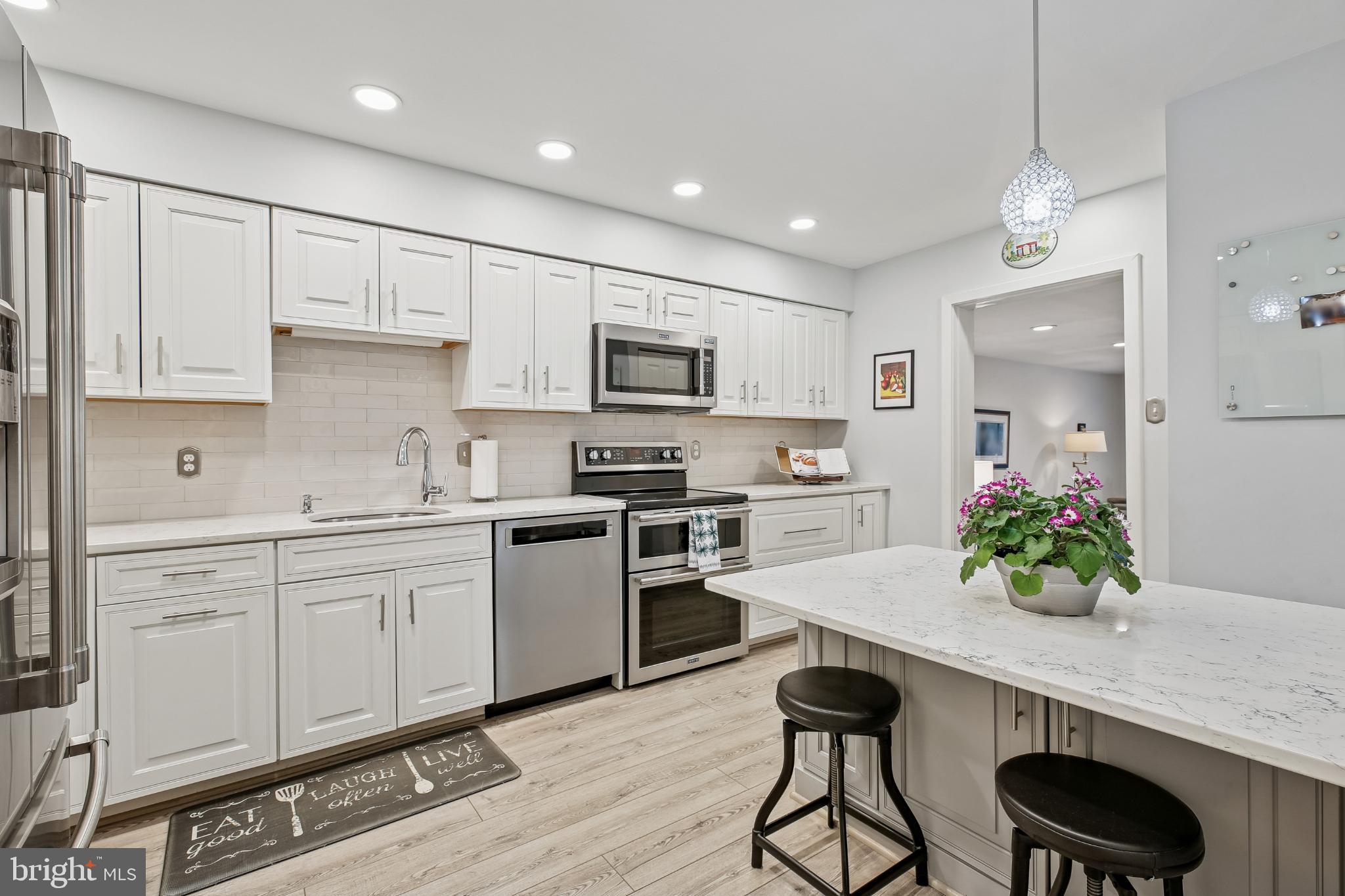 SUMNER VILLAGE - Residential