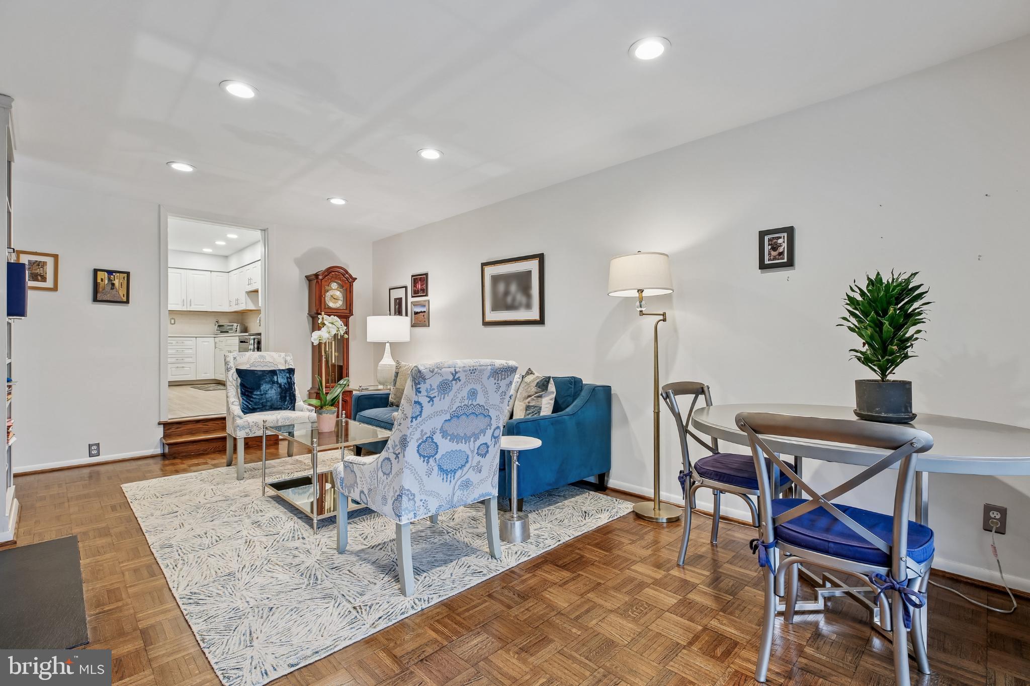 SUMNER VILLAGE - Residential