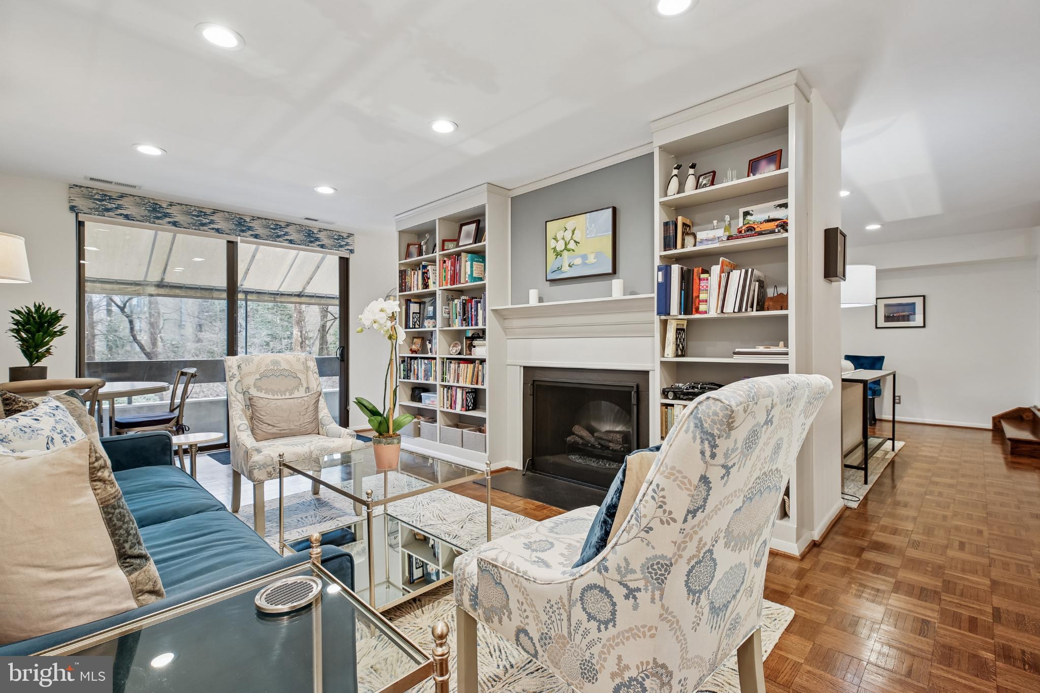 SUMNER VILLAGE - Residential