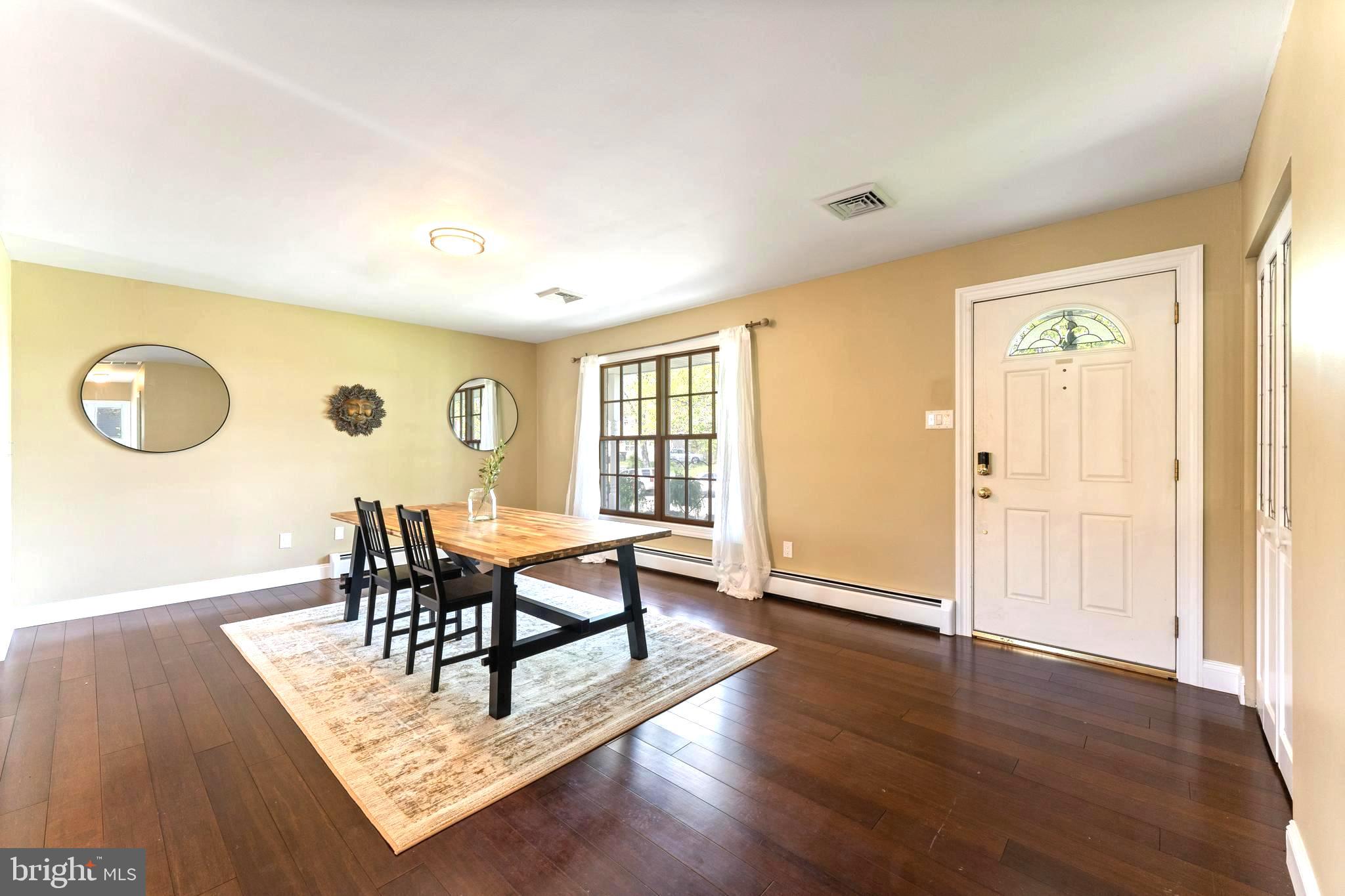 WINDING CREEK - Residential