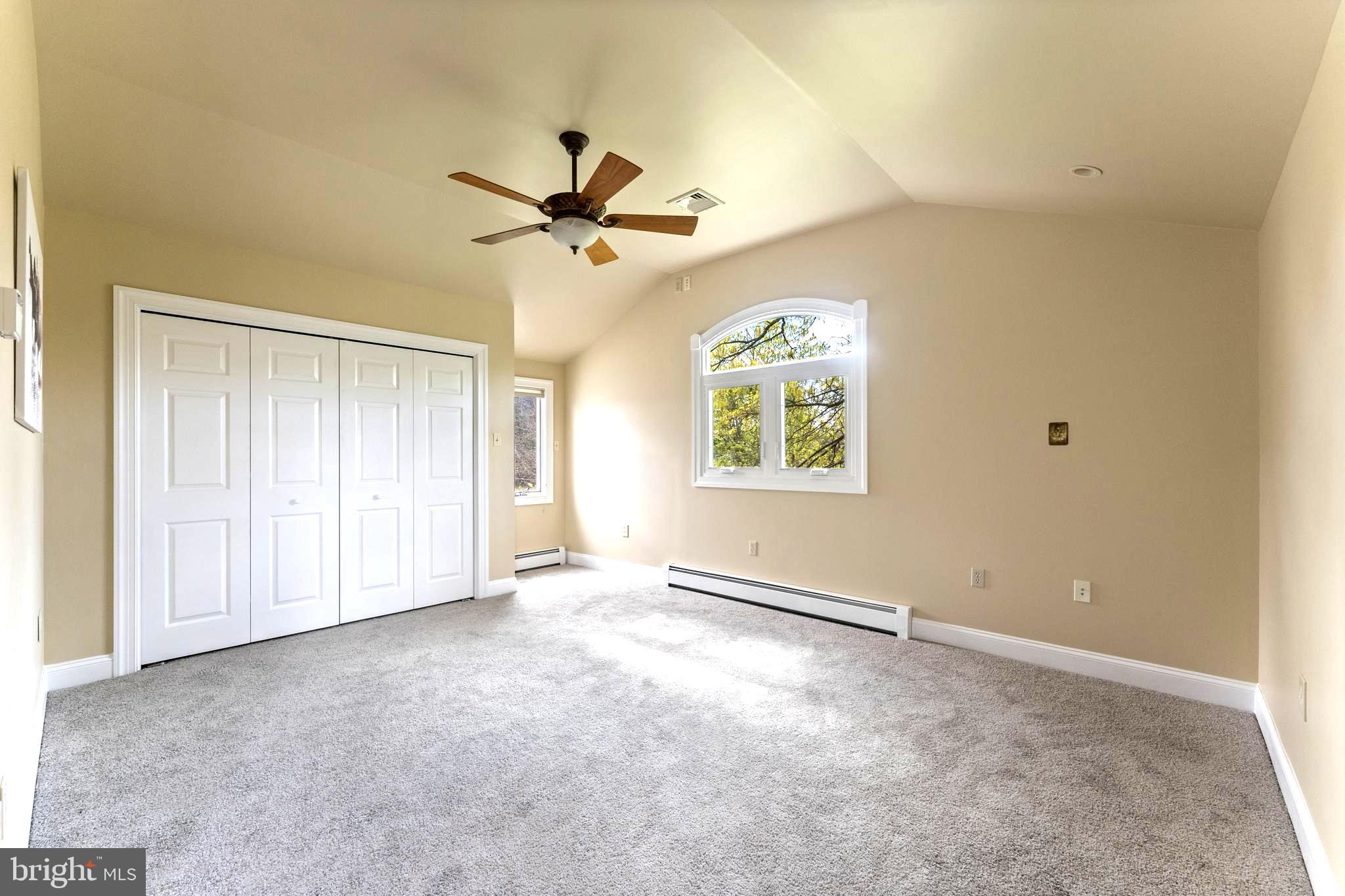 WINDING CREEK - Residential