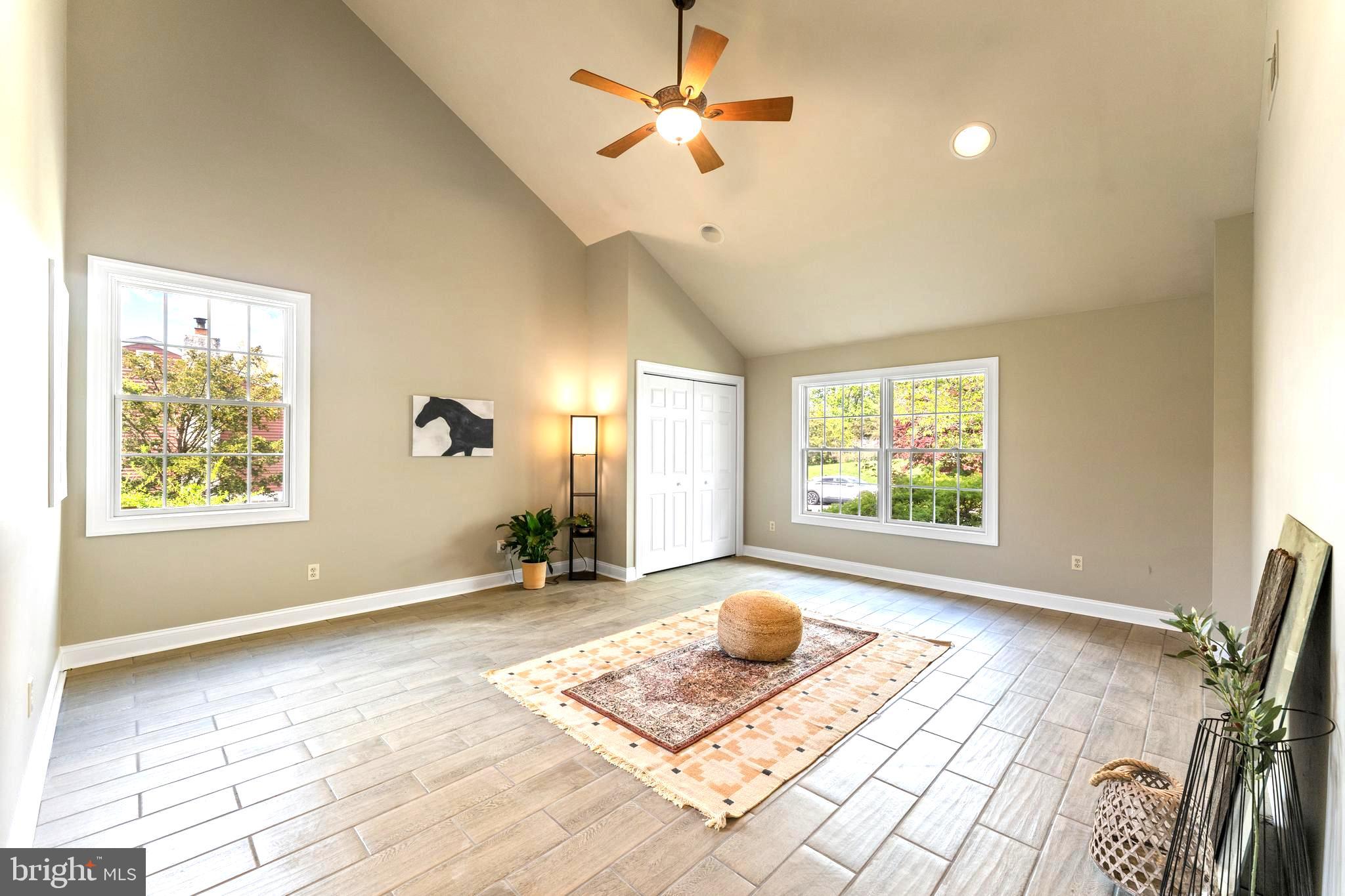 WINDING CREEK - Residential