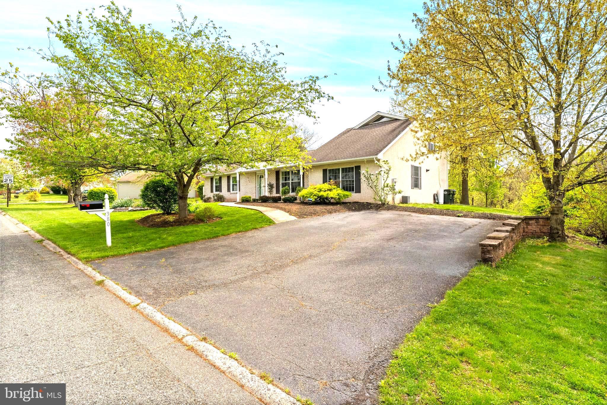 WINDING CREEK - Residential