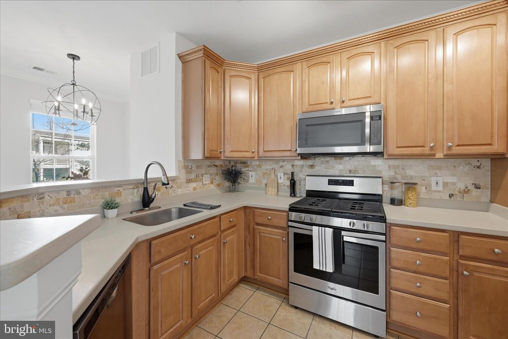 Photo of 13046 Cabin Creek Road, HERNDON, VA 20171 (MLS # VAFX2300562)