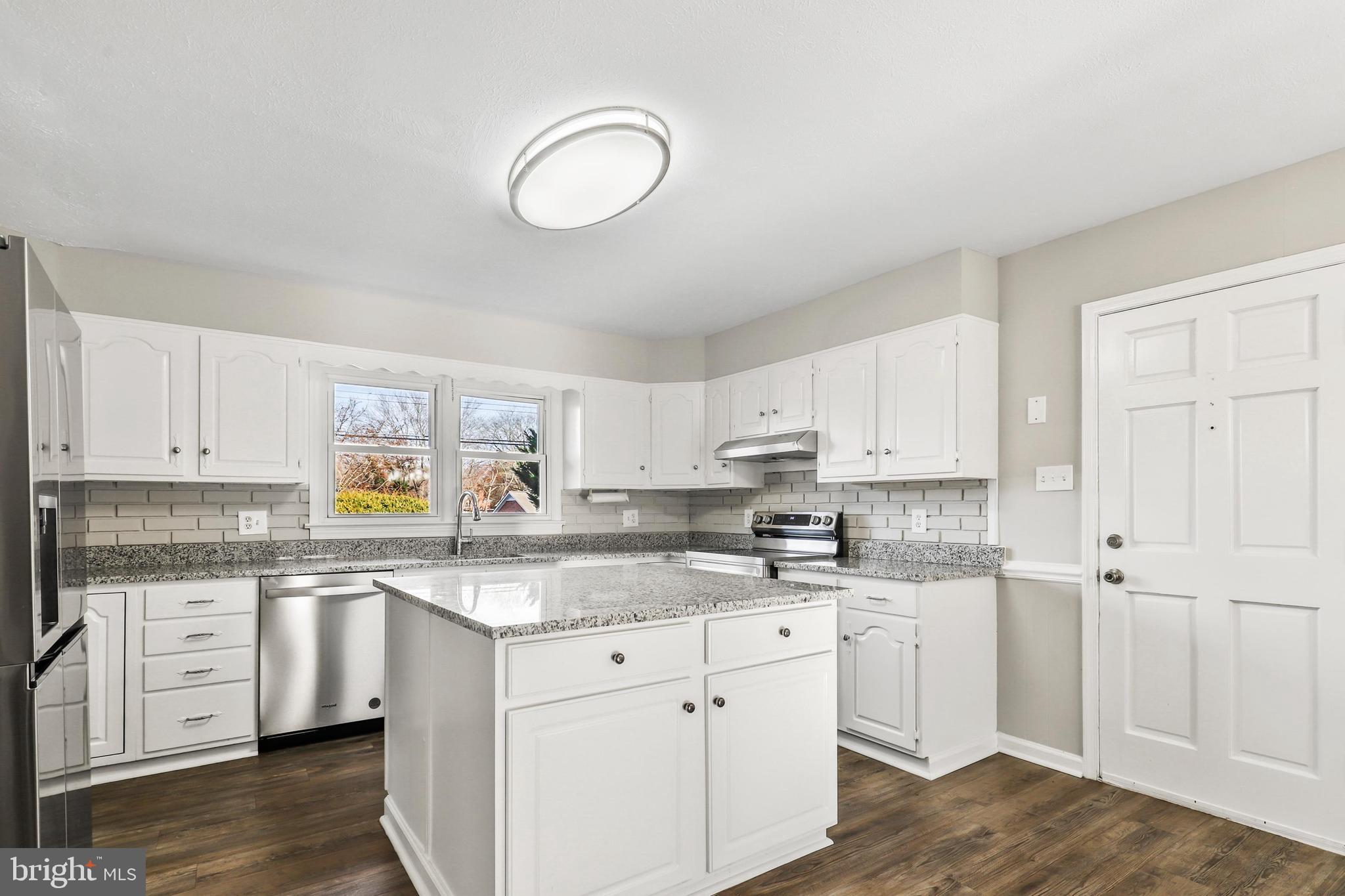 LIBERIA - Residential