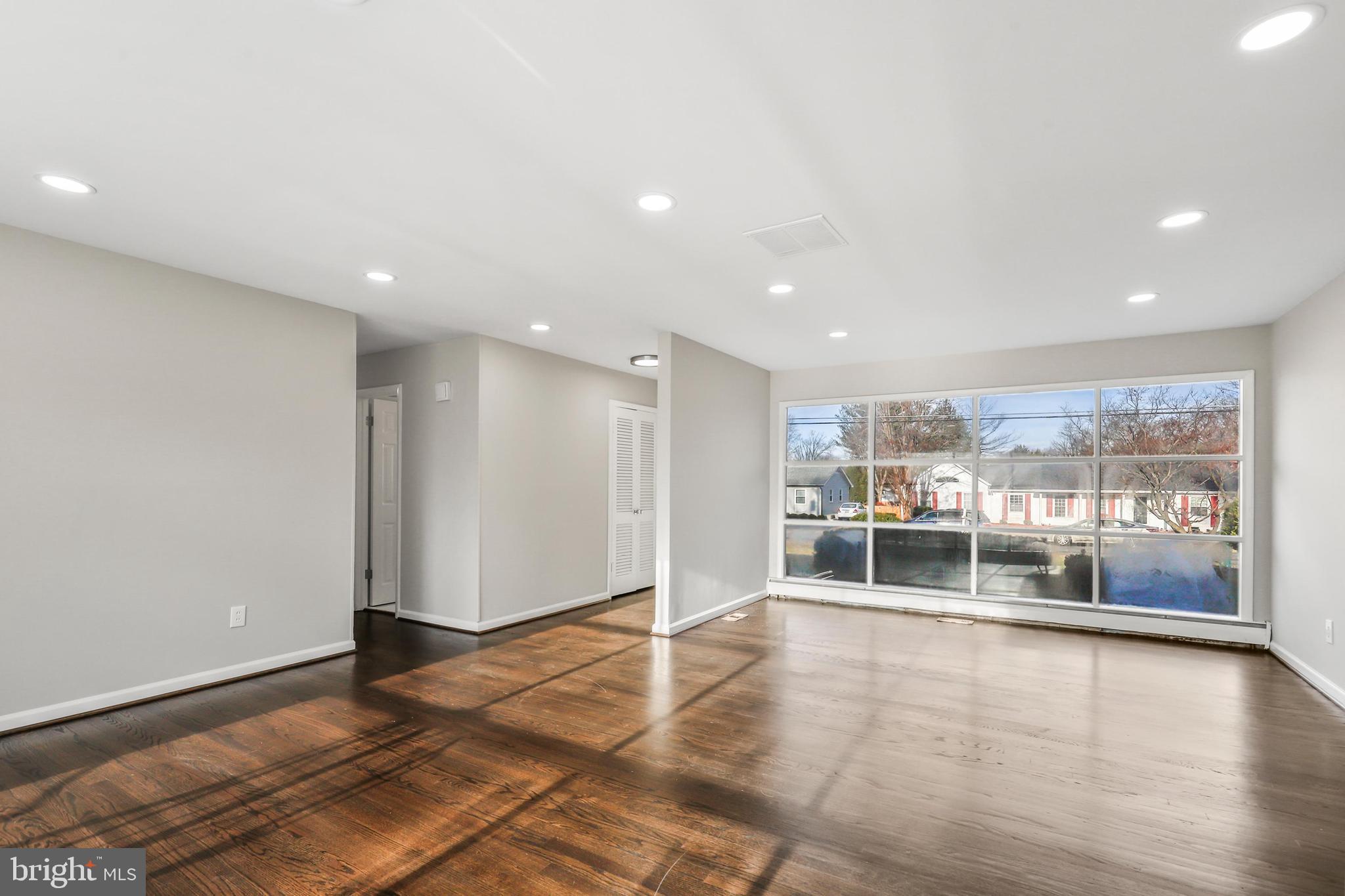 LIBERIA - Residential