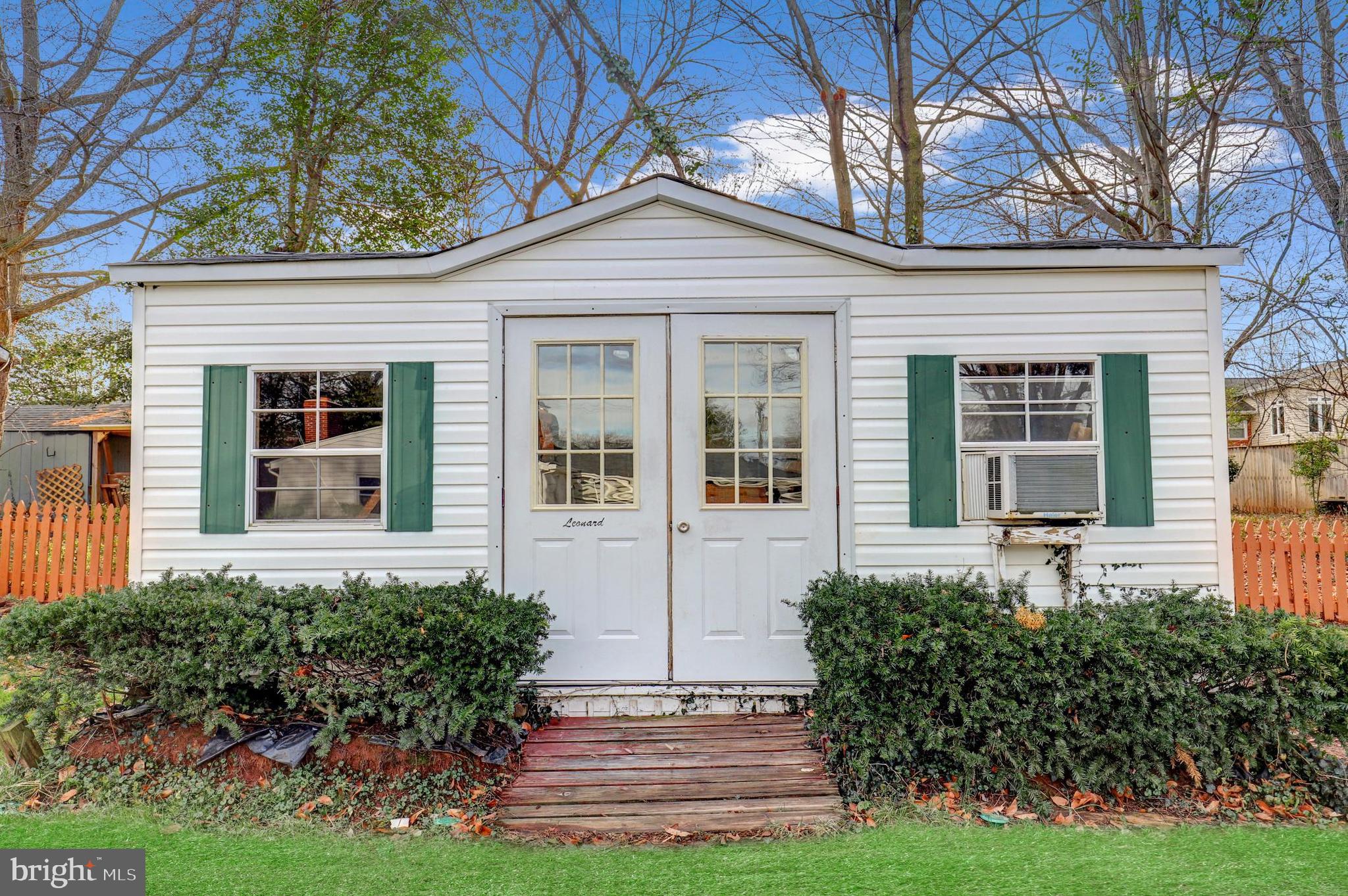 LIBERIA - Residential