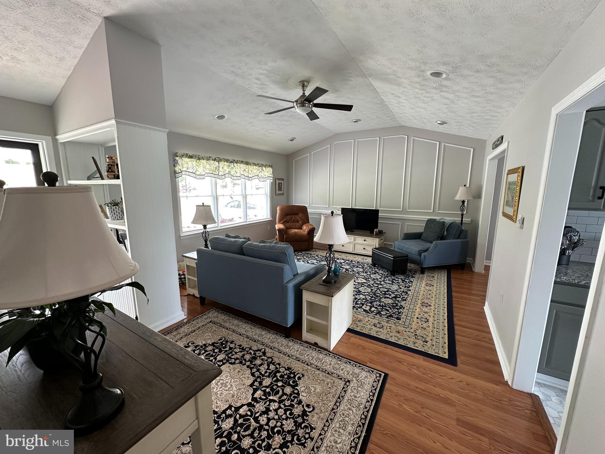 FOREST HILLS - Residential